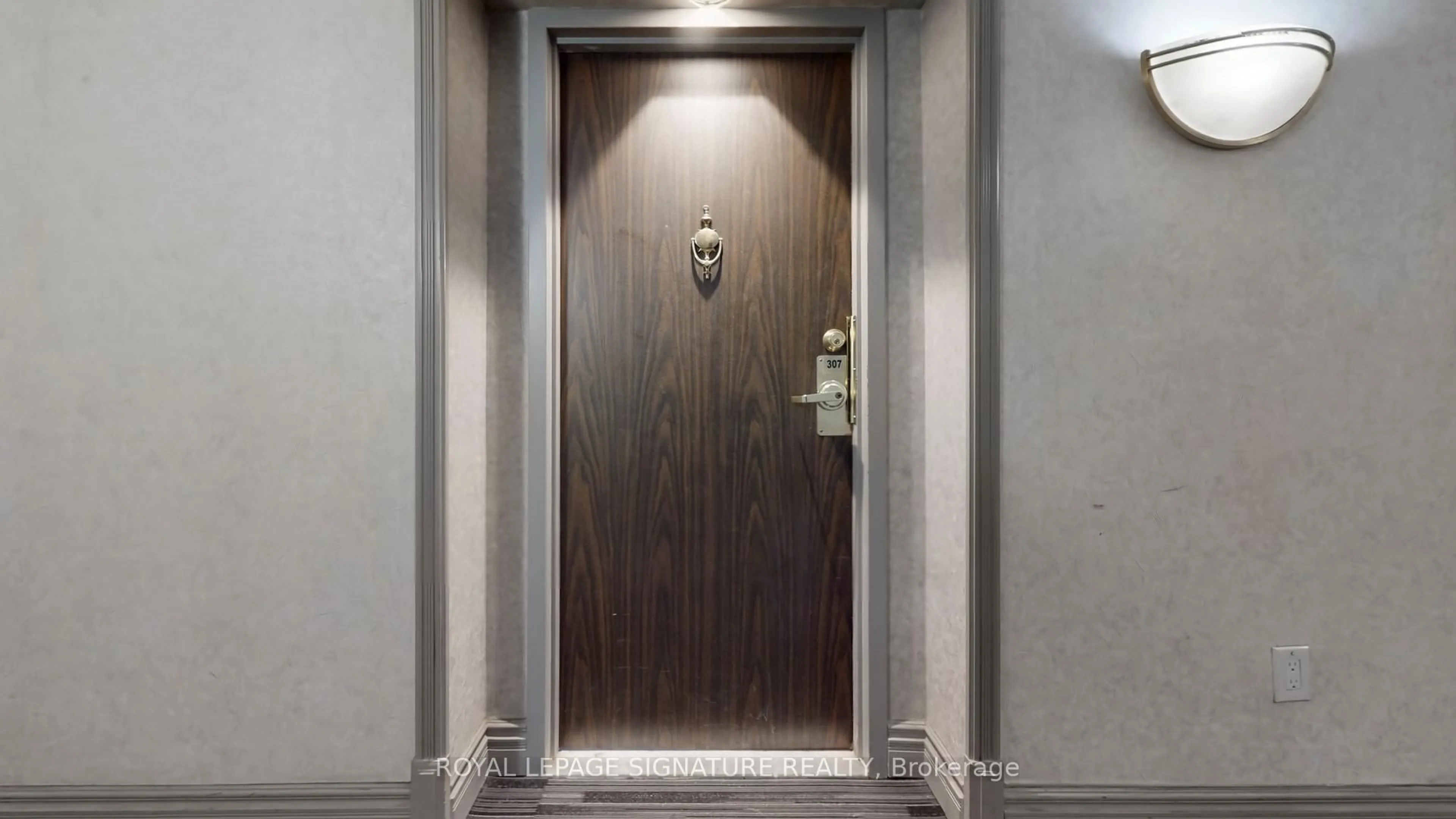 Indoor foyer for 2901 Kipling Ave #307, Toronto Ontario M9V 5E5