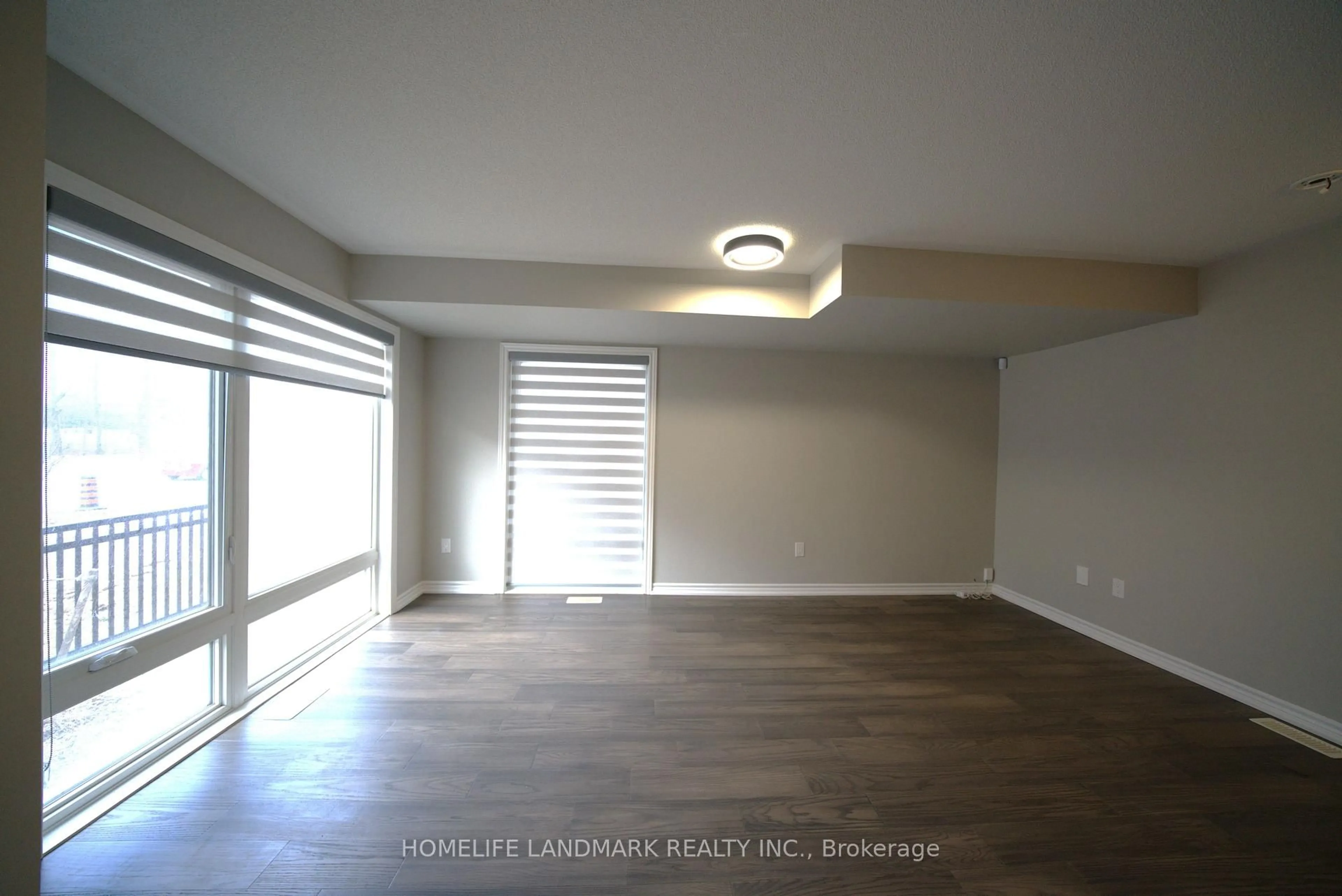 A pic of a room for 2485 Badger Cres, Oakville Ontario L6M 5L9