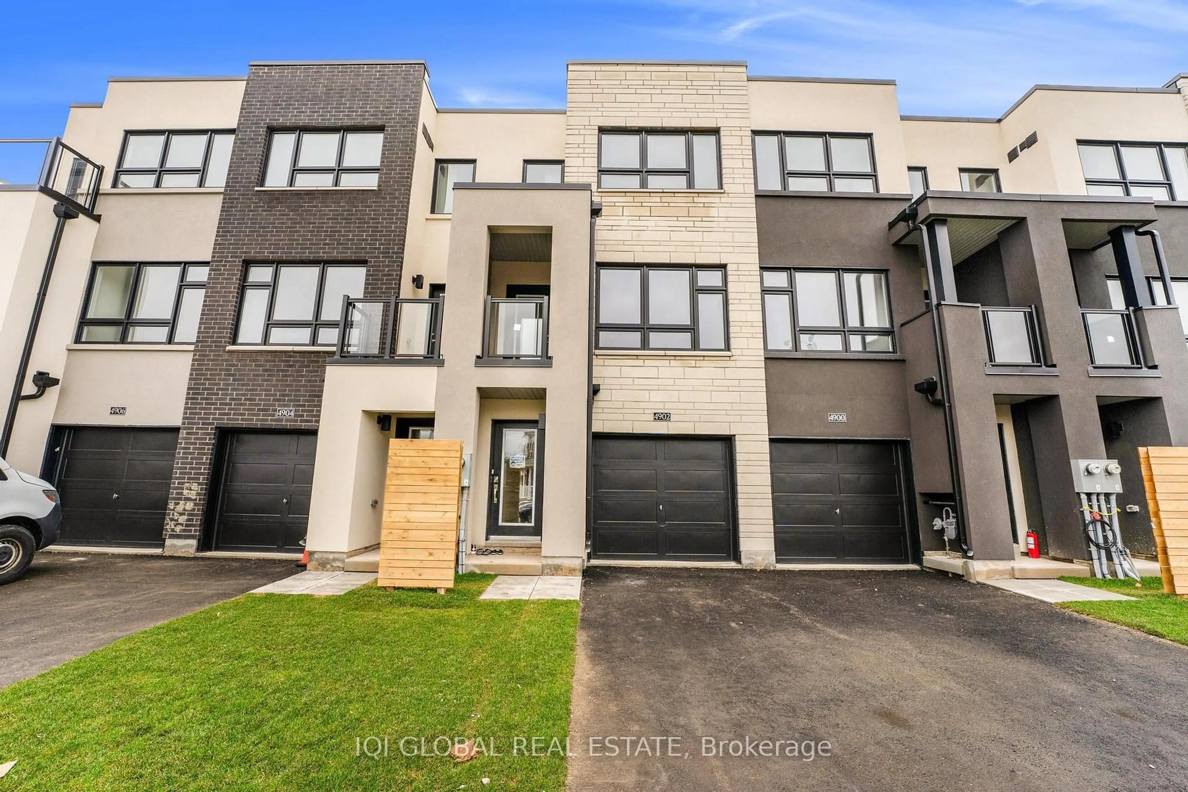 Unknown for 4902 Valera Rd, Burlington Ontario L7M 2A9