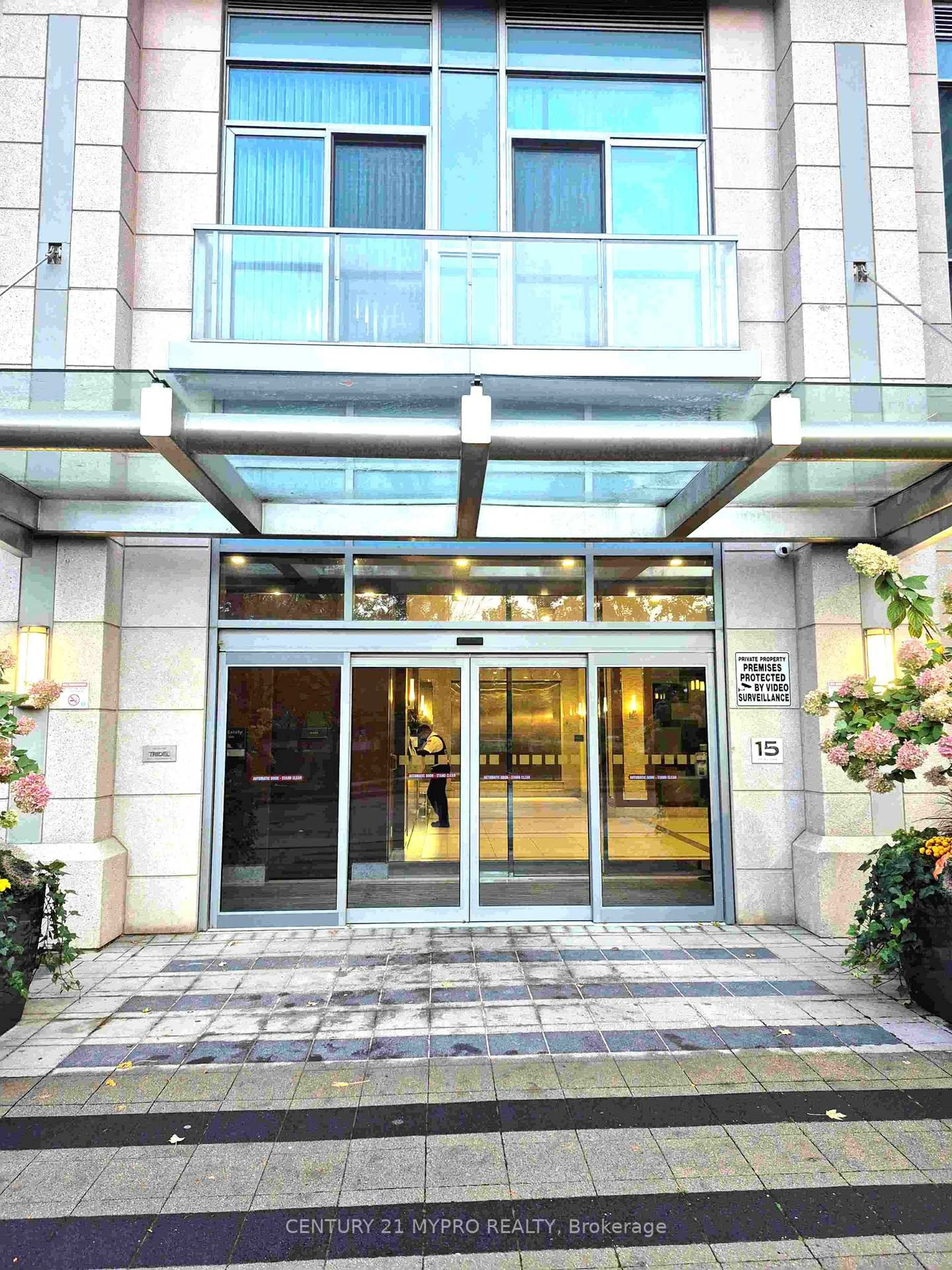 Indoor foyer for 15 Viking Lane #1705, Toronto Ontario M9B 0A4