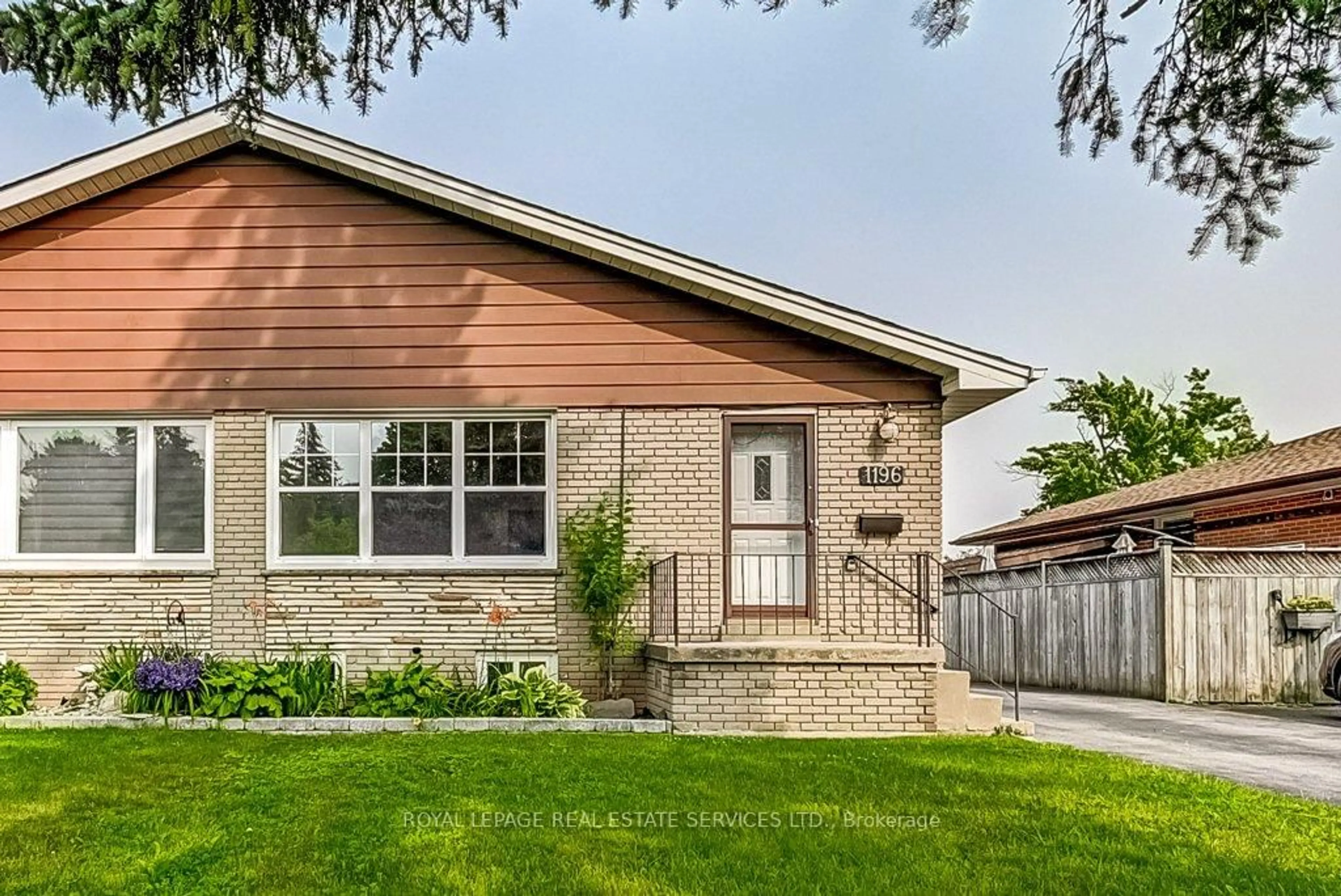 Home with brick exterior material, street for 1196 GRANGE Rd, Oakville Ontario L6H 1P7