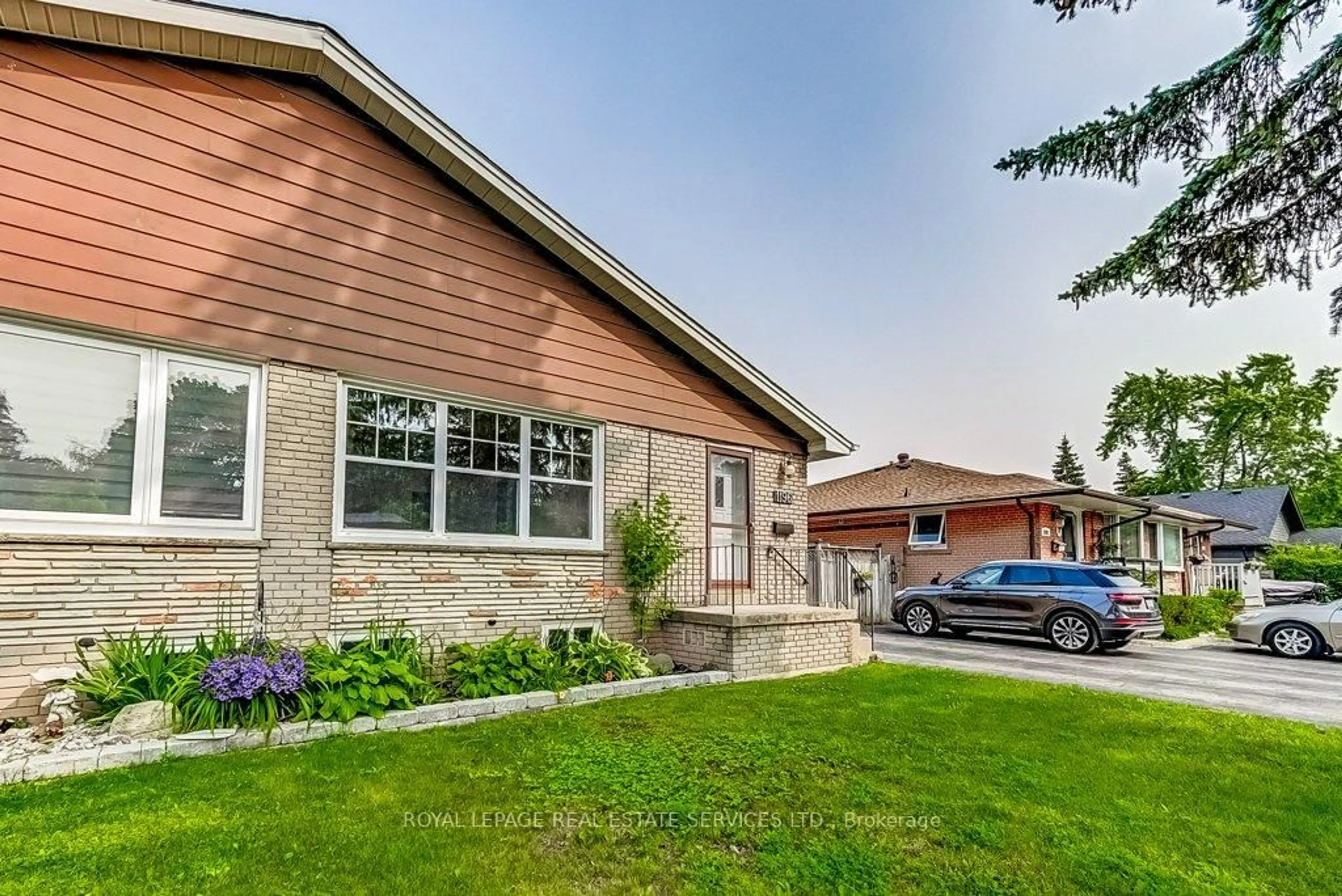 Home with brick exterior material, street for 1196 GRANGE Rd, Oakville Ontario L6H 1P7