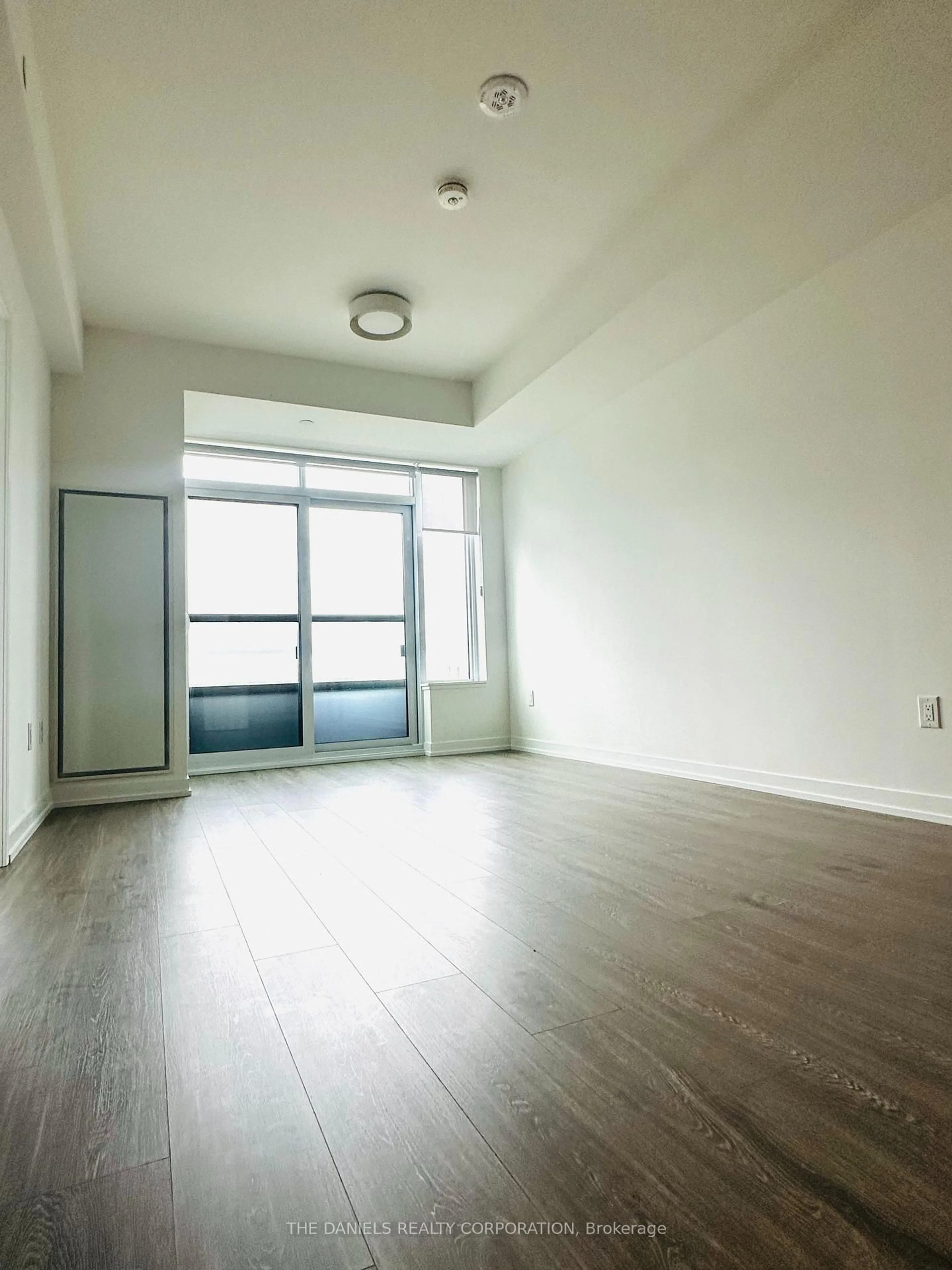 A pic of a room for 2485 Eglinton Ave #1220, Mississauga Ontario L5M 2T1