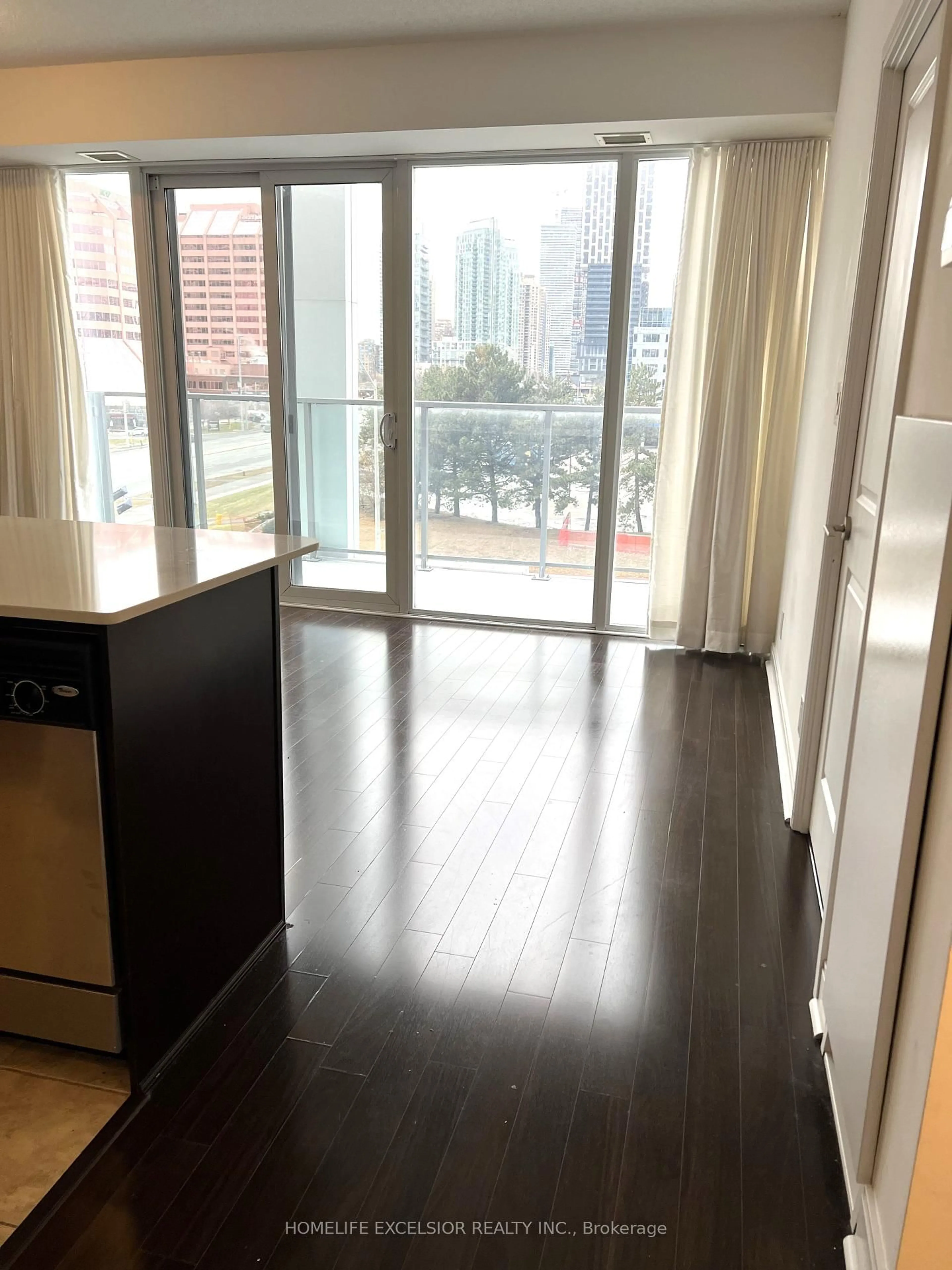 A pic of a room for 4033 Hurontario St #419, Mississauga Ontario L4Z 0B8