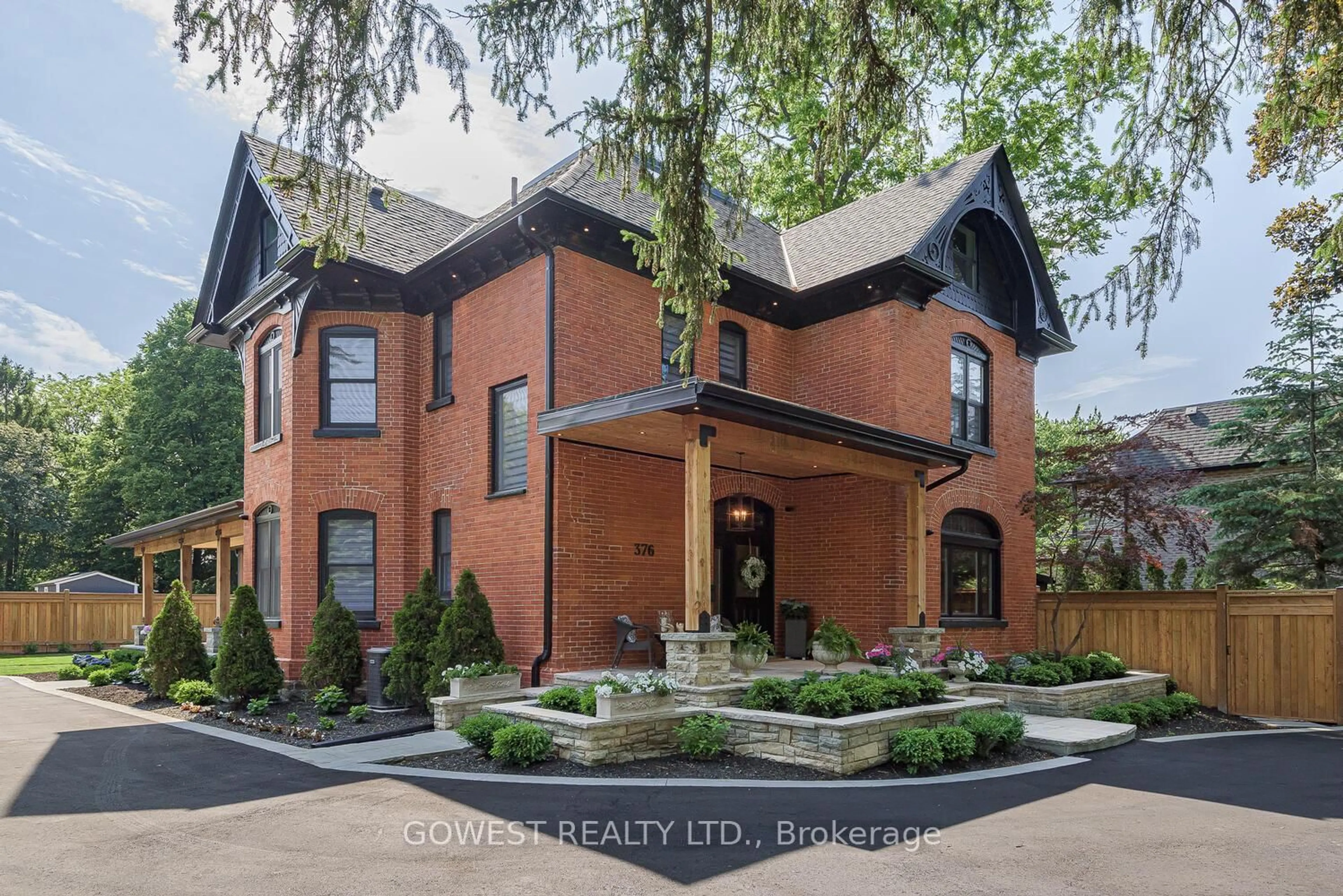 Home with brick exterior material, street for 376 Chartwell Rd, Oakville Ontario L6J 4A3