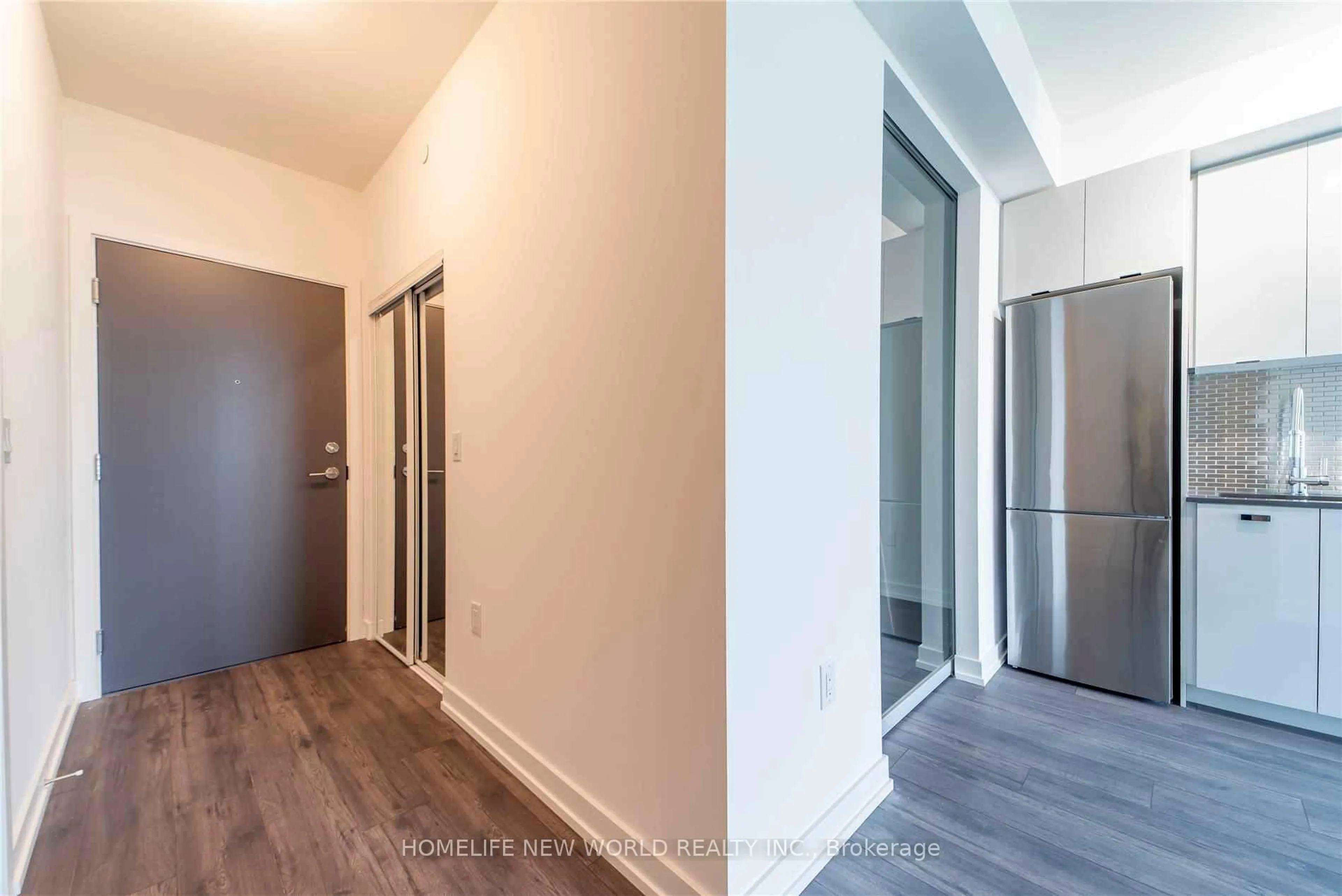 Indoor entryway for 10 De Boers Dr #910, Toronto Ontario M3J 0L6