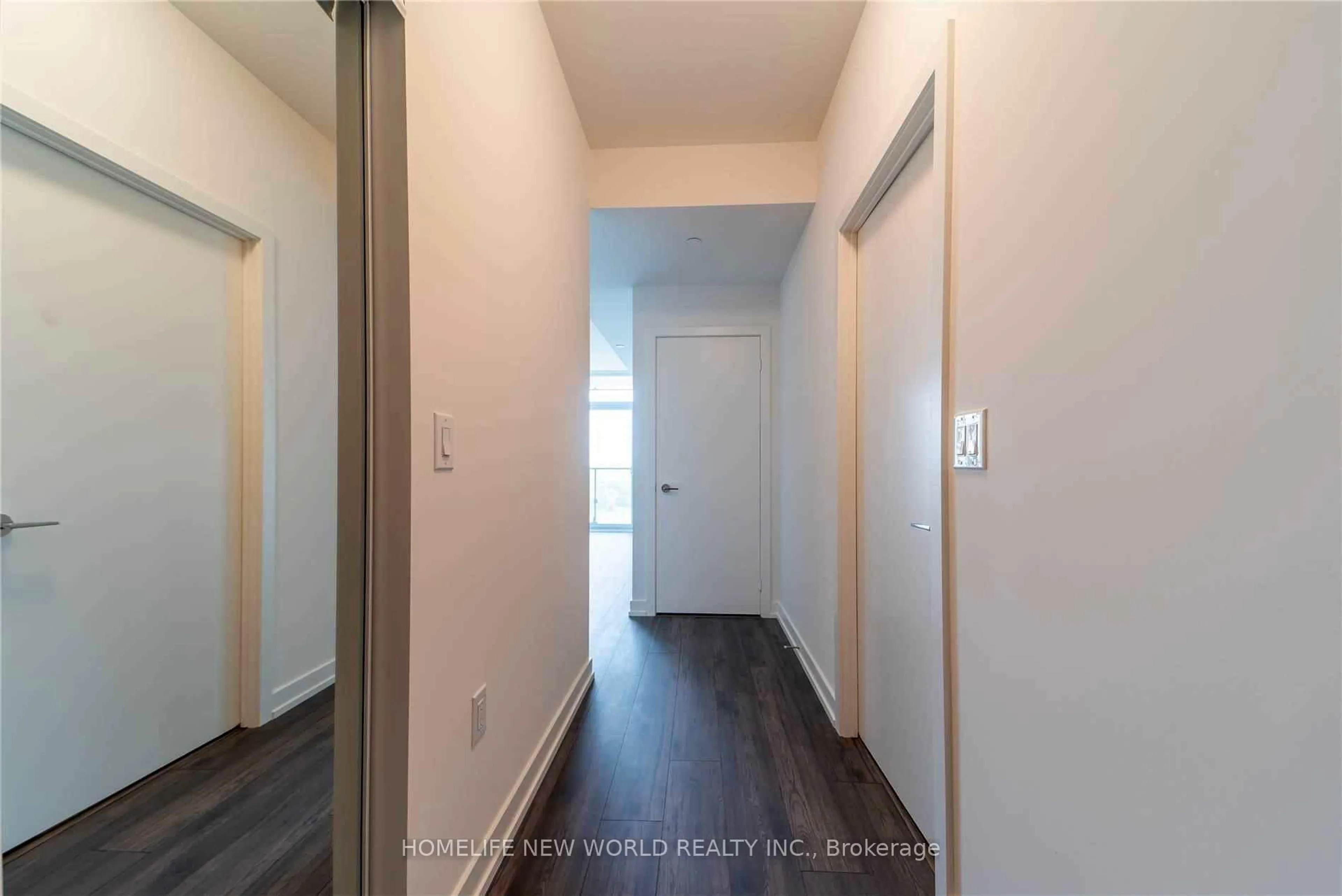 Indoor entryway for 10 De Boers Dr #910, Toronto Ontario M3J 0L6
