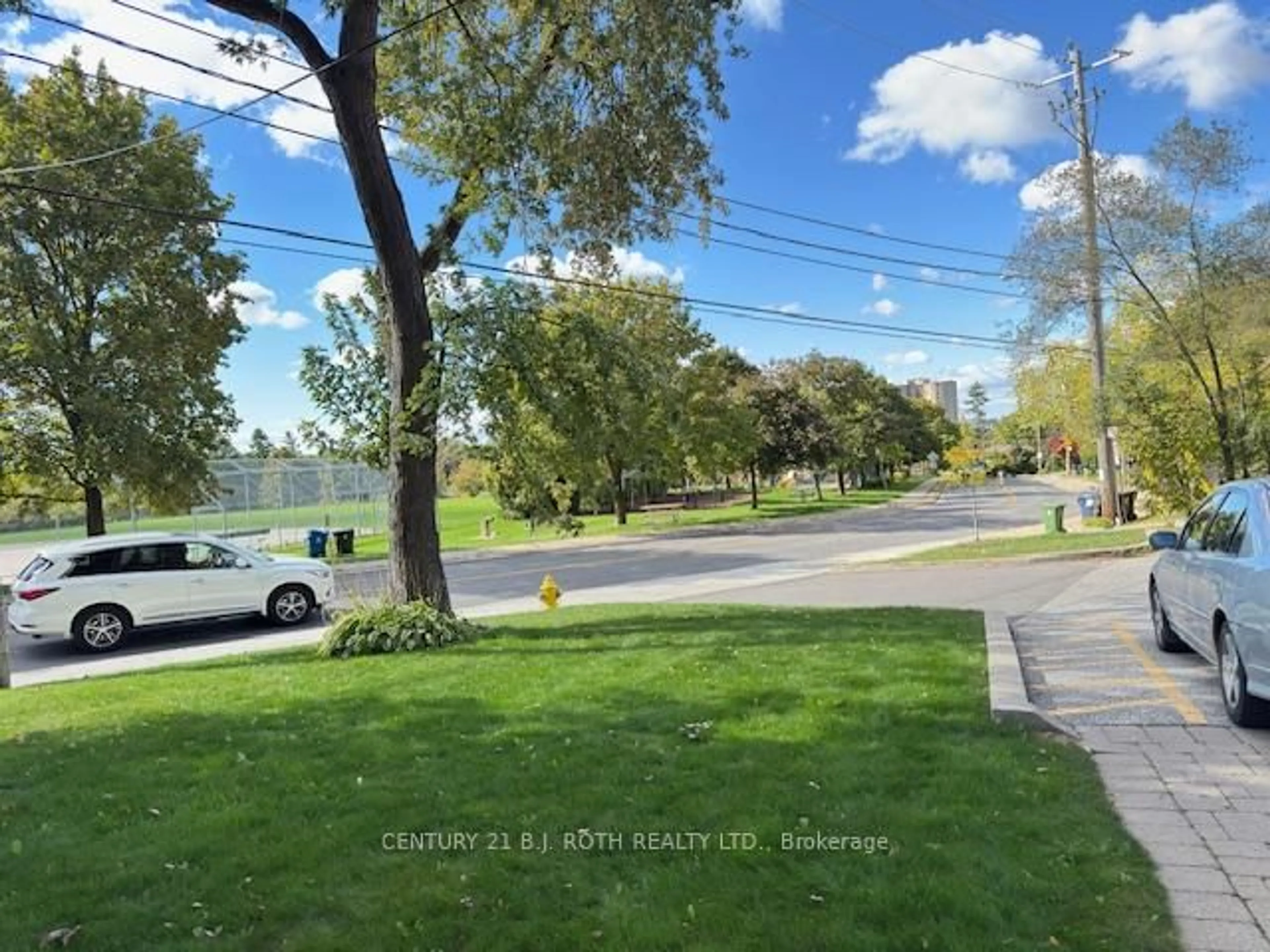 A pic from outside/outdoor area/front of a property/back of a property/a pic from drone, water/lake/river/ocean view for 50 Gulliver Rd #508, Toronto Ontario M6M 2N2