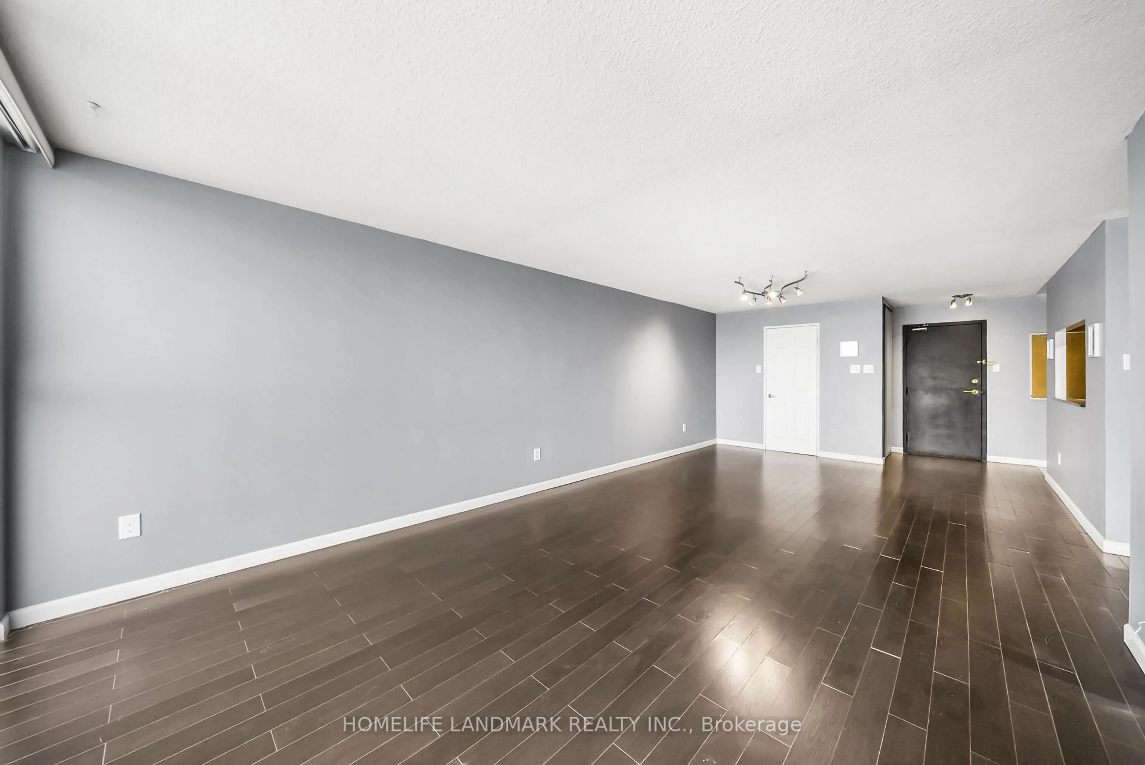 A pic of a room for 4185 Shipp Dr #1711, Mississauga Ontario L4Z 2Y8