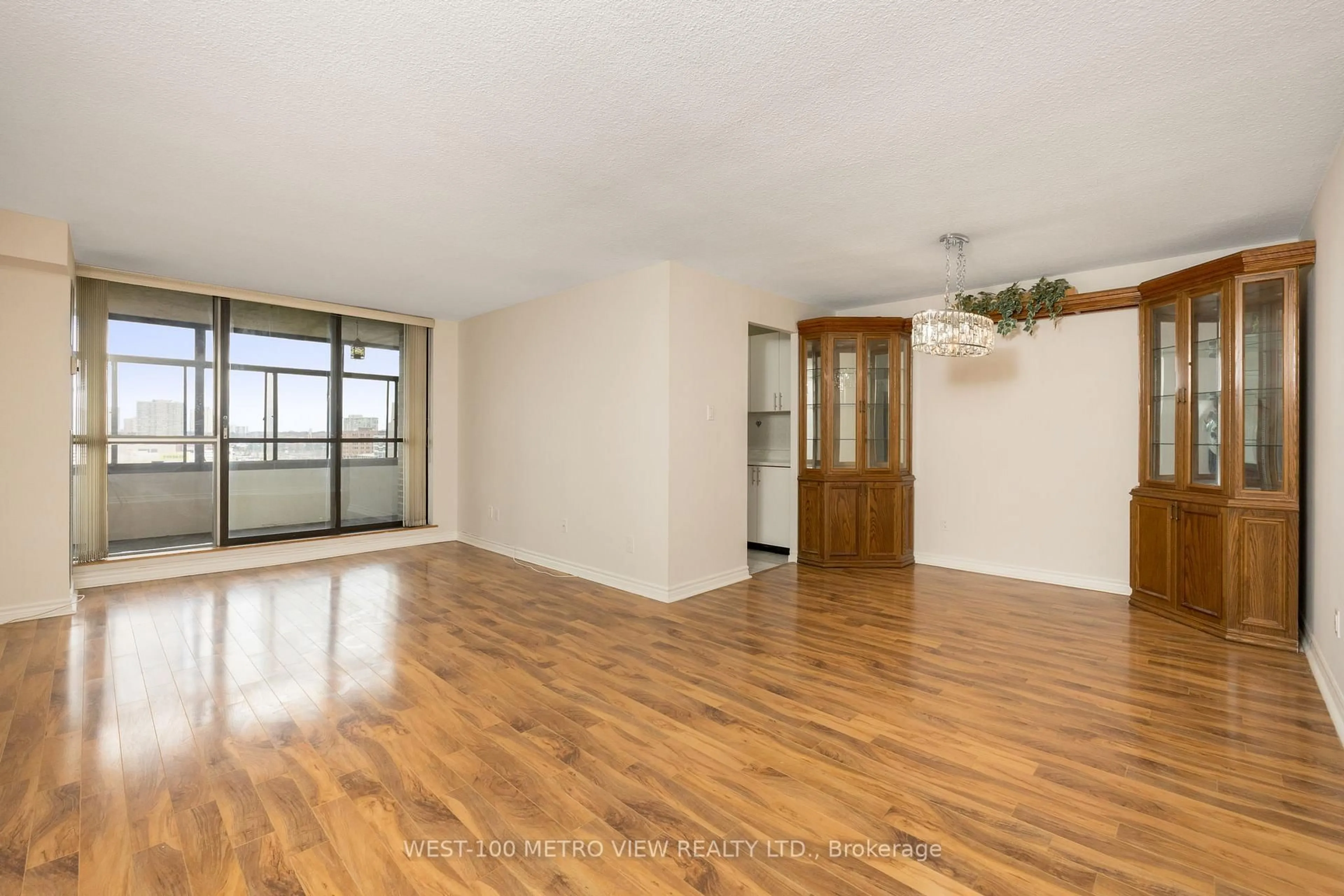 Unknown for 15 Kensington Rd #908, Brampton Ontario L6T 3W2