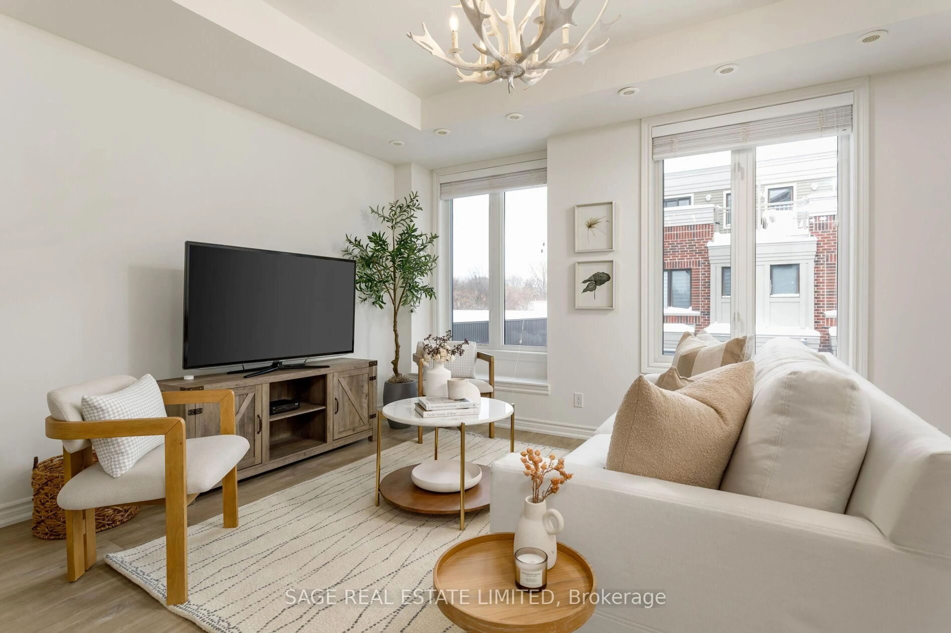 Living room with furniture, unknown for 90 Eastwood Park Gdns #2, Toronto Ontario M8W 0B2