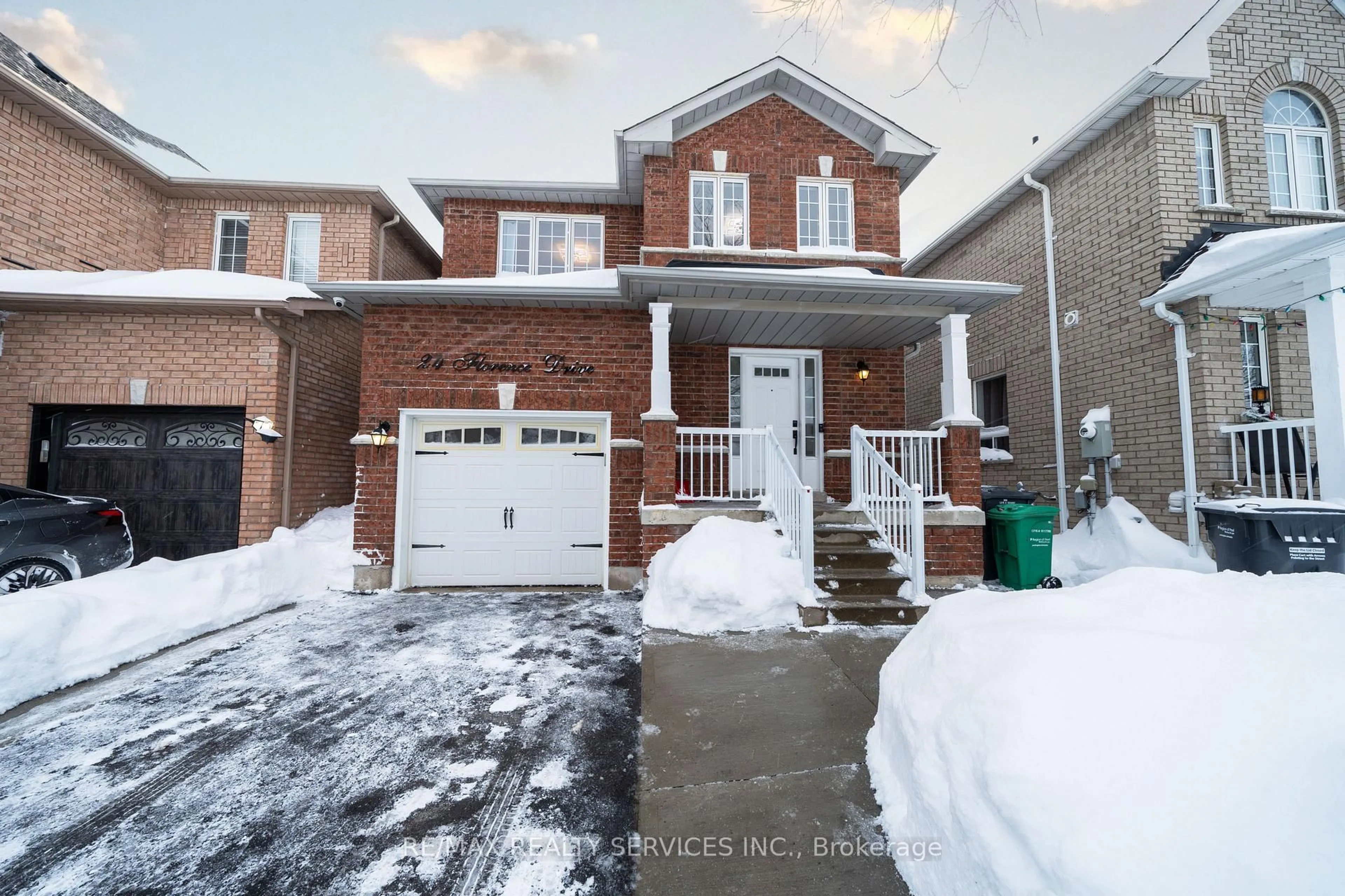 A pic from outside/outdoor area/front of a property/back of a property/a pic from drone, street for 24 Florence Dr, Brampton Ontario L7A 2M4