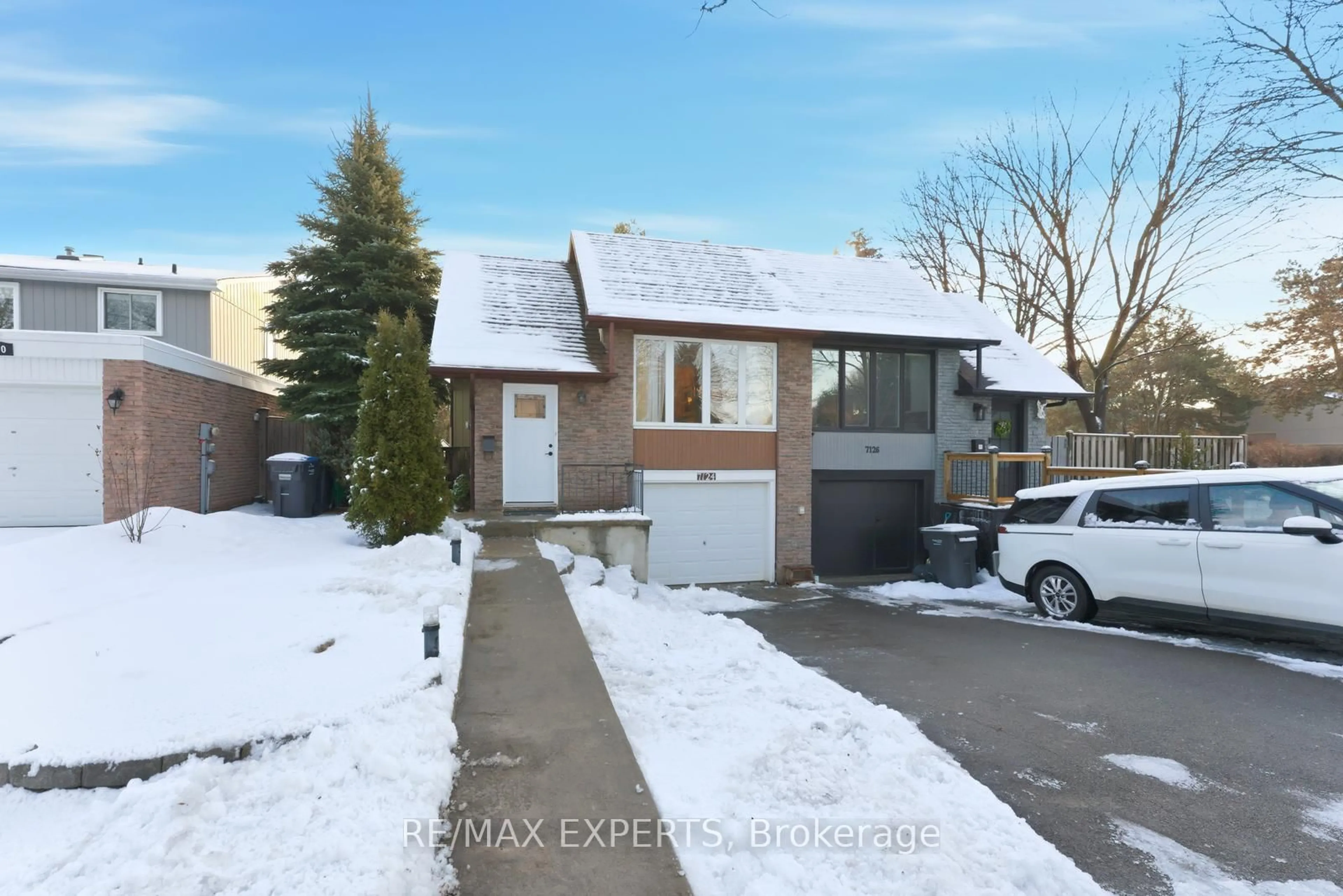 Unknown for 7124 Cadiz Cres, Mississauga Ontario L5N 1Y4