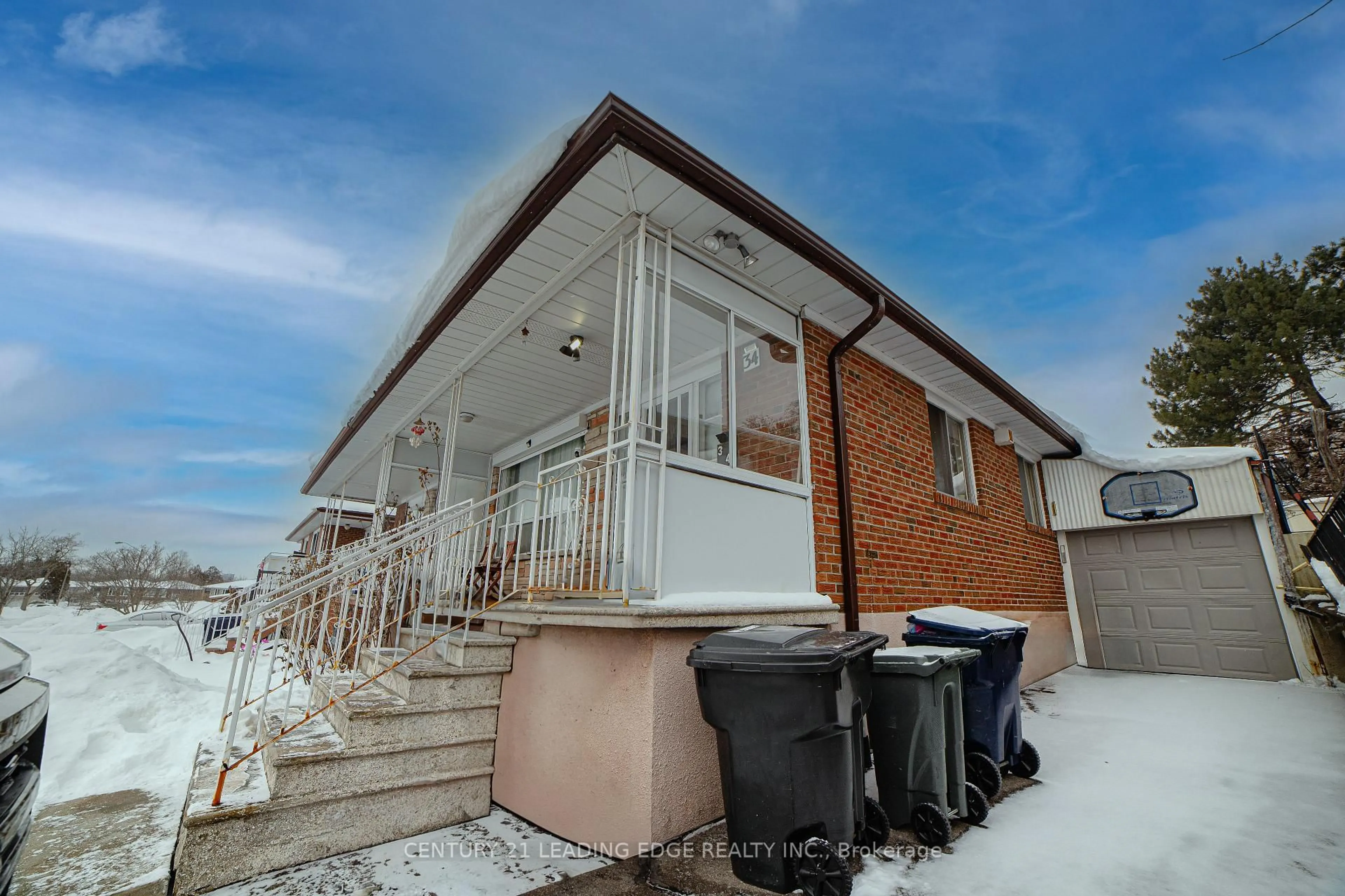 Unknown for 34 Ikley Rd, Toronto Ontario M3J 1C6