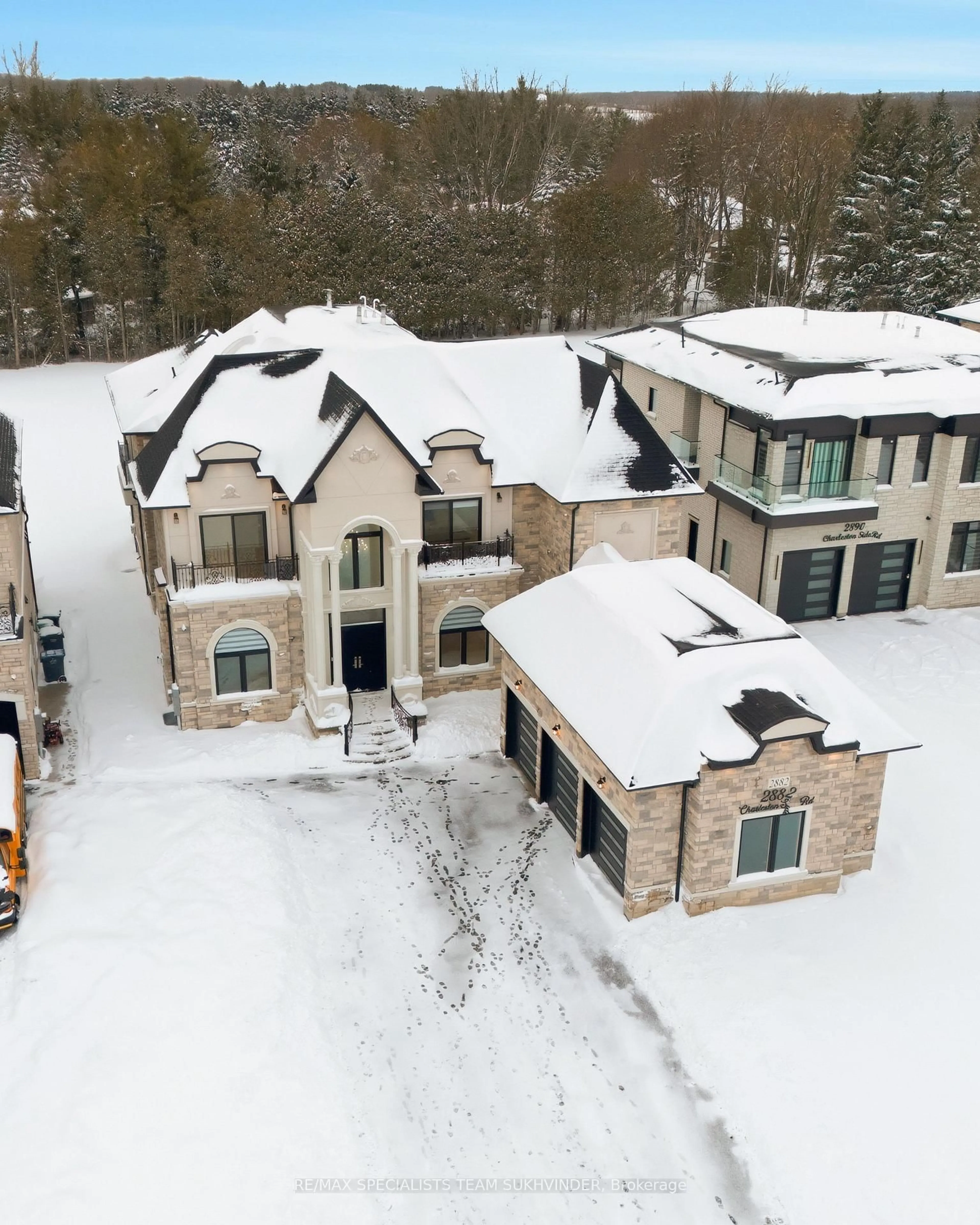 A pic from outside/outdoor area/front of a property/back of a property/a pic from drone, unknown for 2882 Charleston Sdrd, Caledon Ontario L7K 0V9
