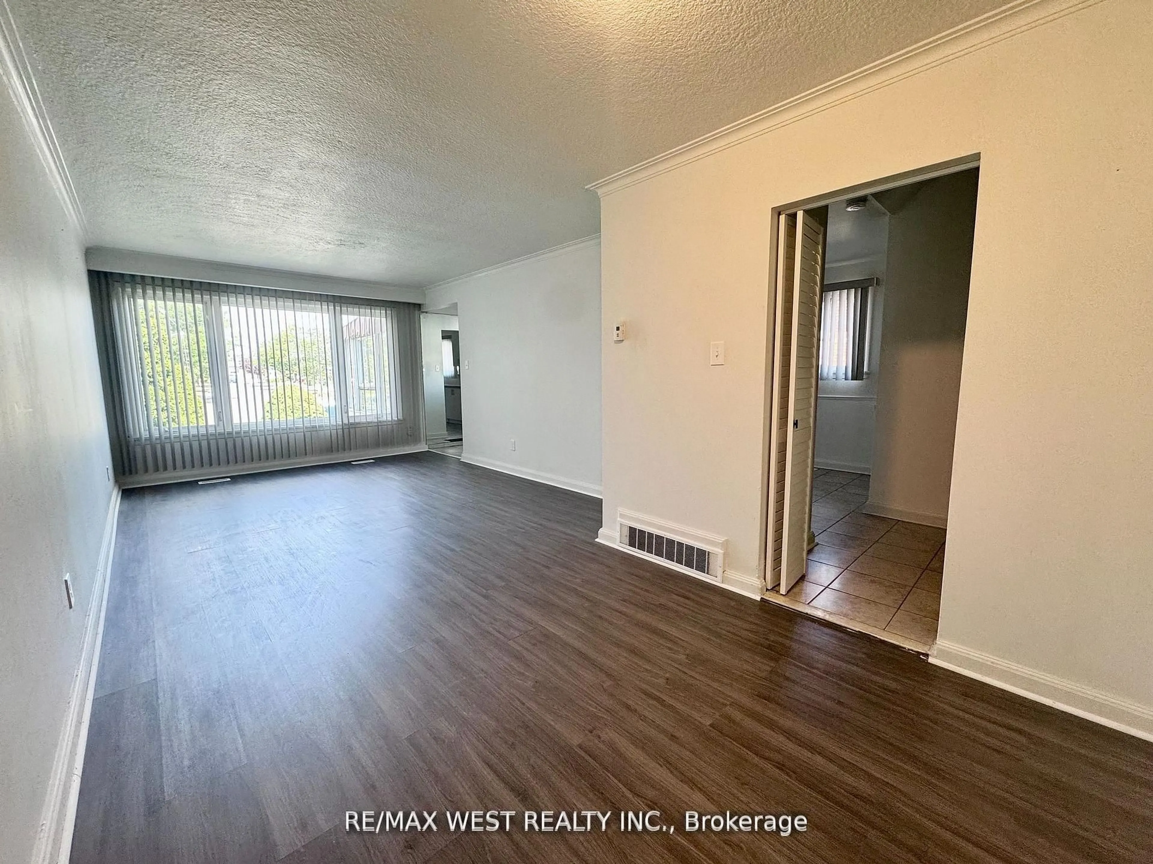 A pic of a room for 25 Bimini Cres, Toronto Ontario M3N 1S1