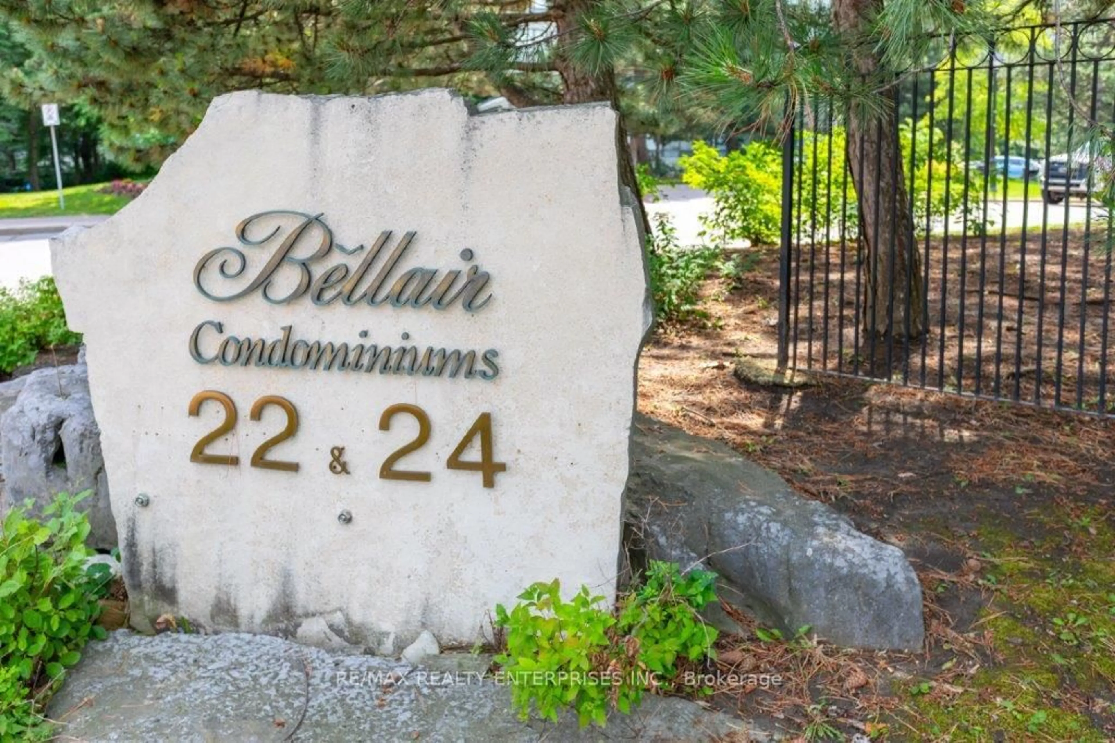 Indoor entryway for 24 Hanover Rd #309, Brampton Ontario L6S 5K8