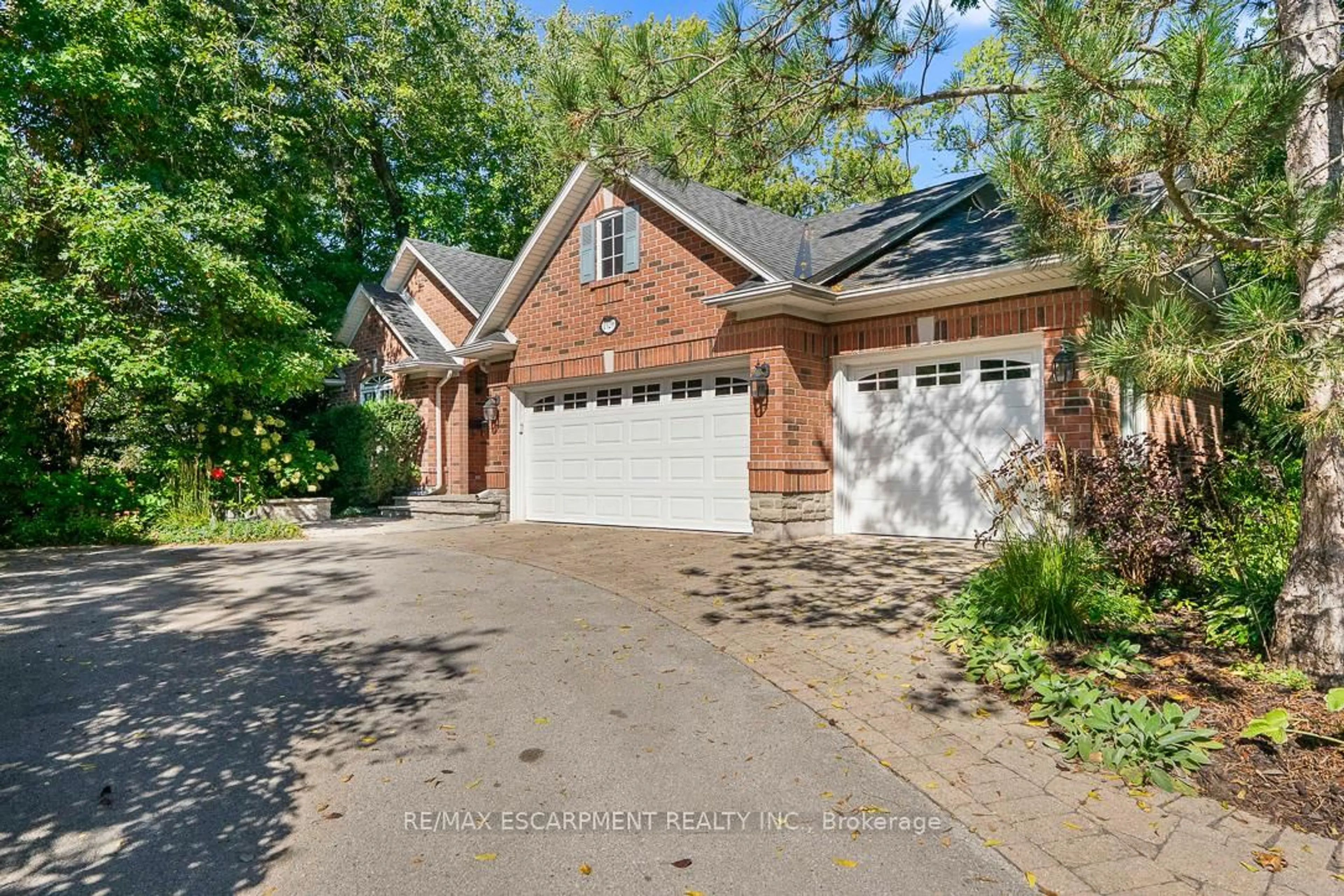 Home with brick exterior material, street for 1329 Clarkson Rd, Mississauga Ontario L5J 2W6