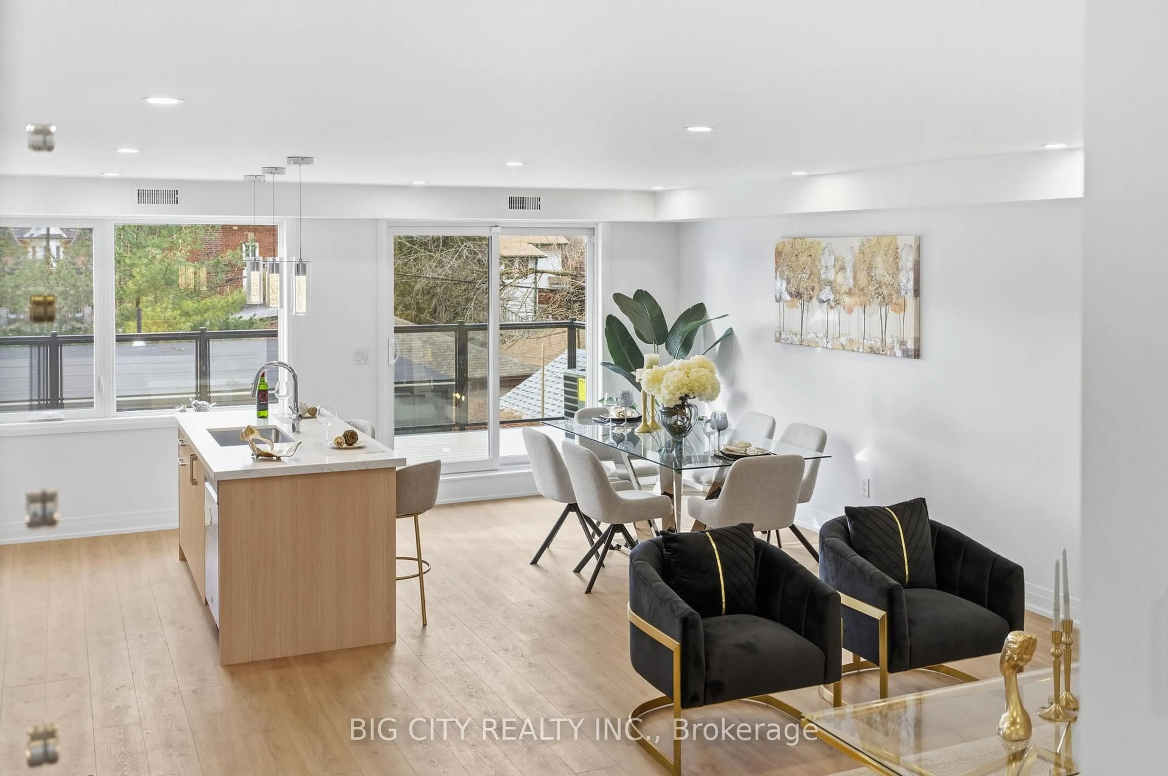 Unknown for 68 Westholme Ave #3, Toronto Ontario M6P 3B8