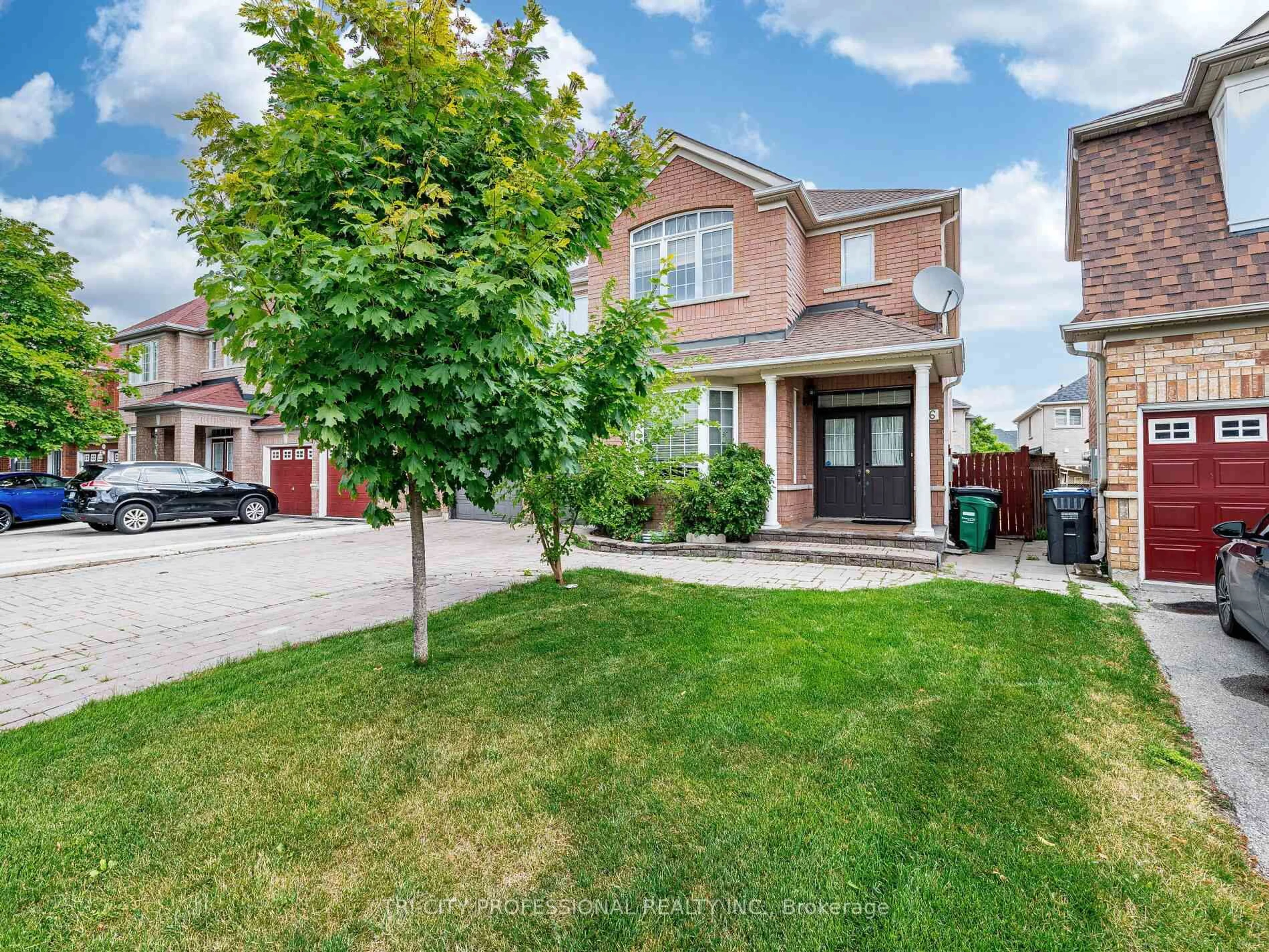 Home with brick exterior material, street for 26 Tangleridge Blvd, Brampton Ontario L6R 2X5