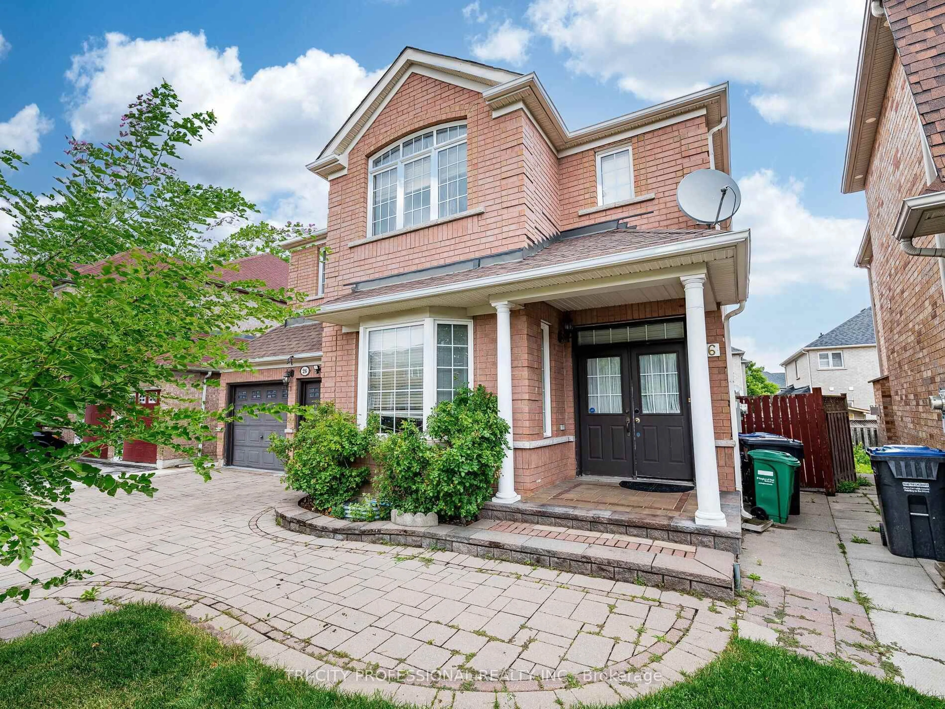 Home with brick exterior material, street for 26 Tangleridge Blvd, Brampton Ontario L6R 2X5