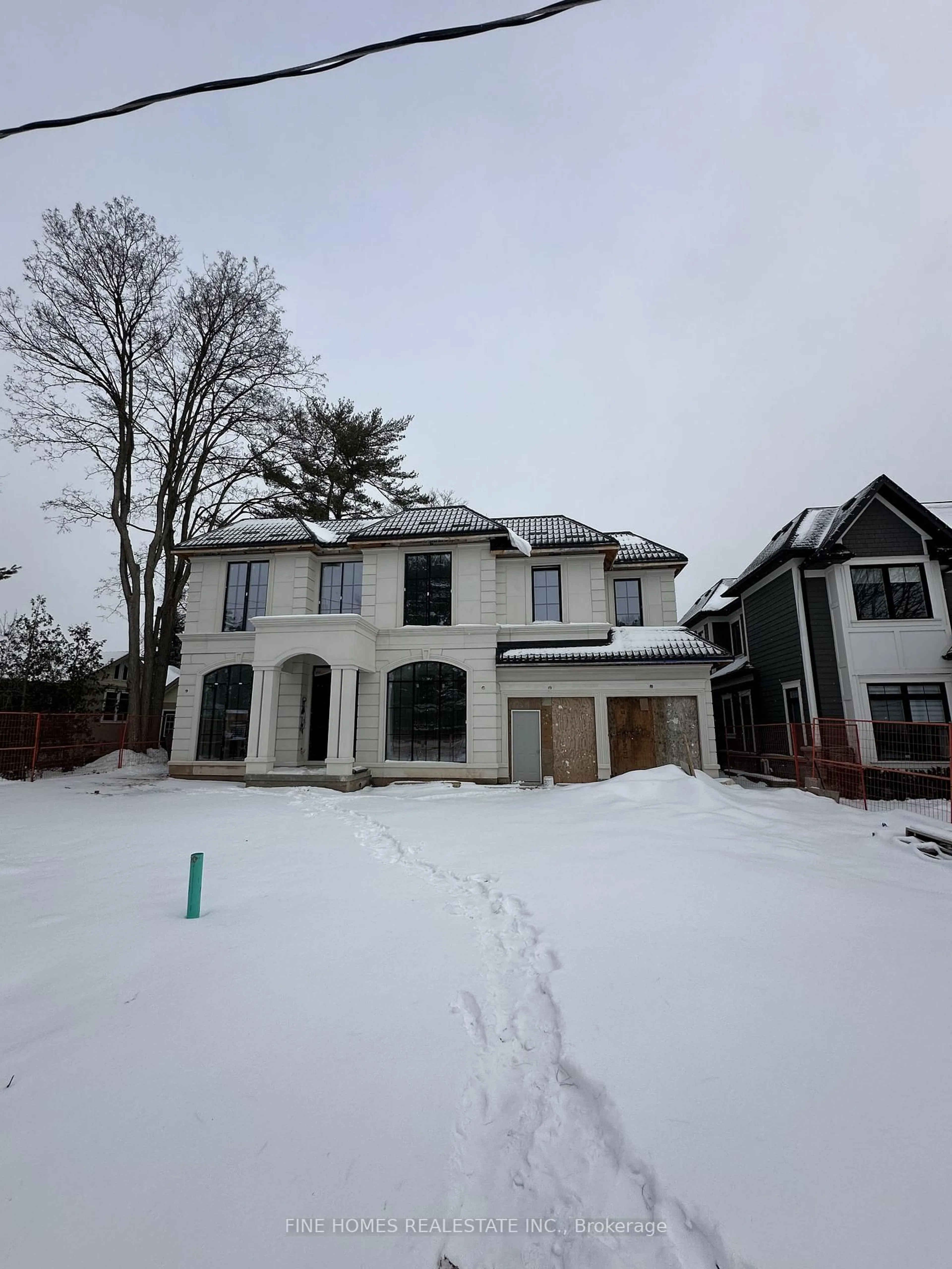 Home with vinyl exterior material, street for 189 Weybourne Rd, Oakville Ontario L6K 2T7