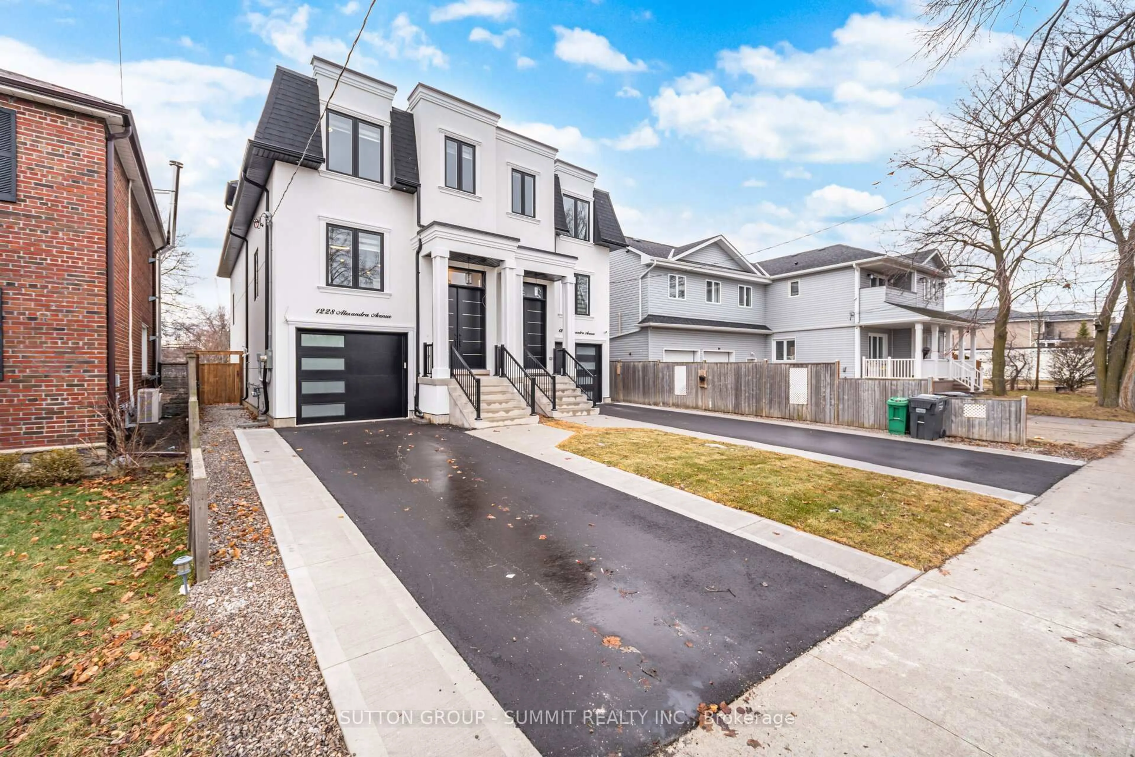 Home with brick exterior material, street for 1228 Alexandra Ave, Mississauga Ontario L5E 2A5