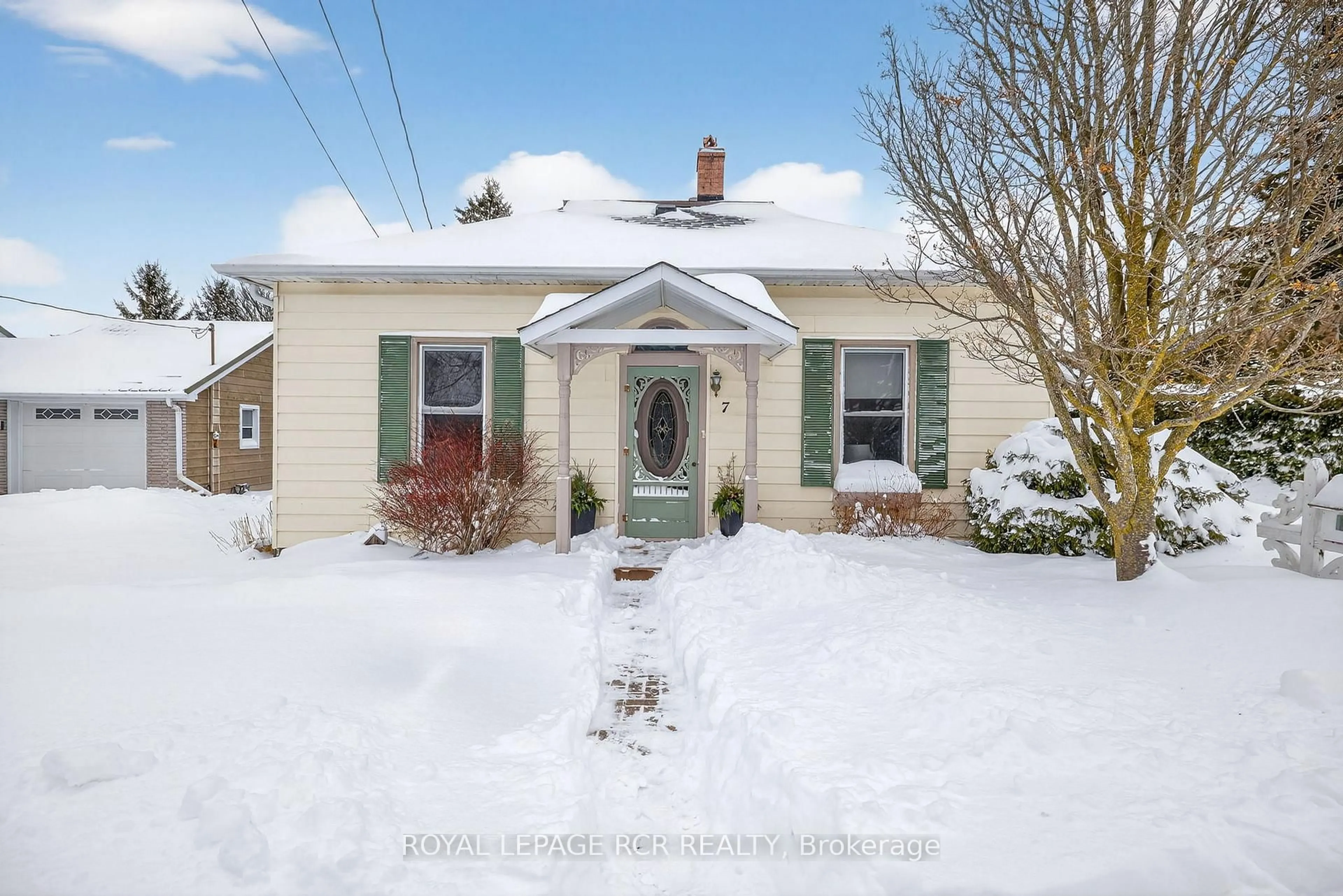 Unknown for 7 Wallace Ave, Caledon Ontario L7E 0M5