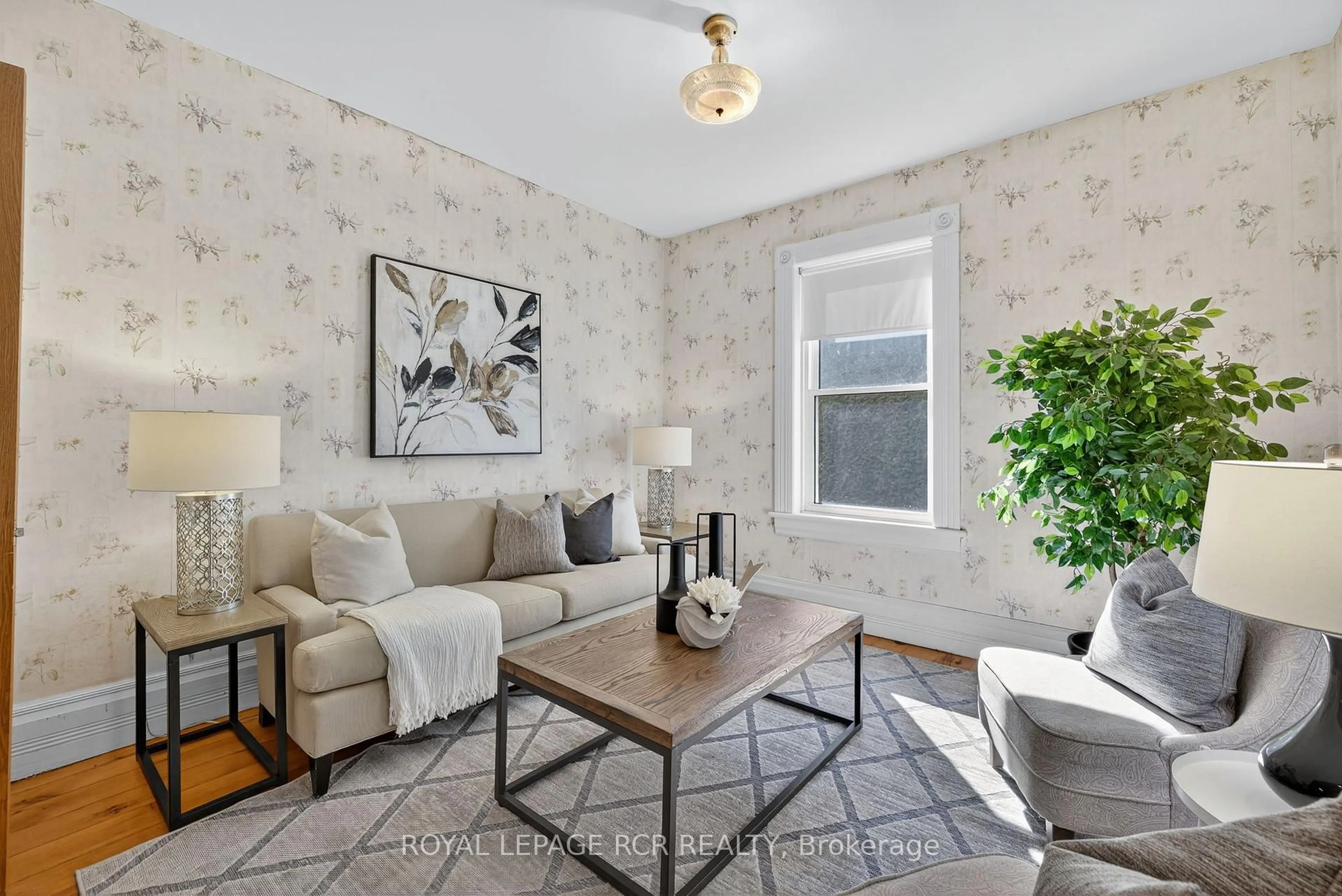 Living room with furniture, unknown for 7 Wallace Ave, Caledon Ontario L7E 0M5