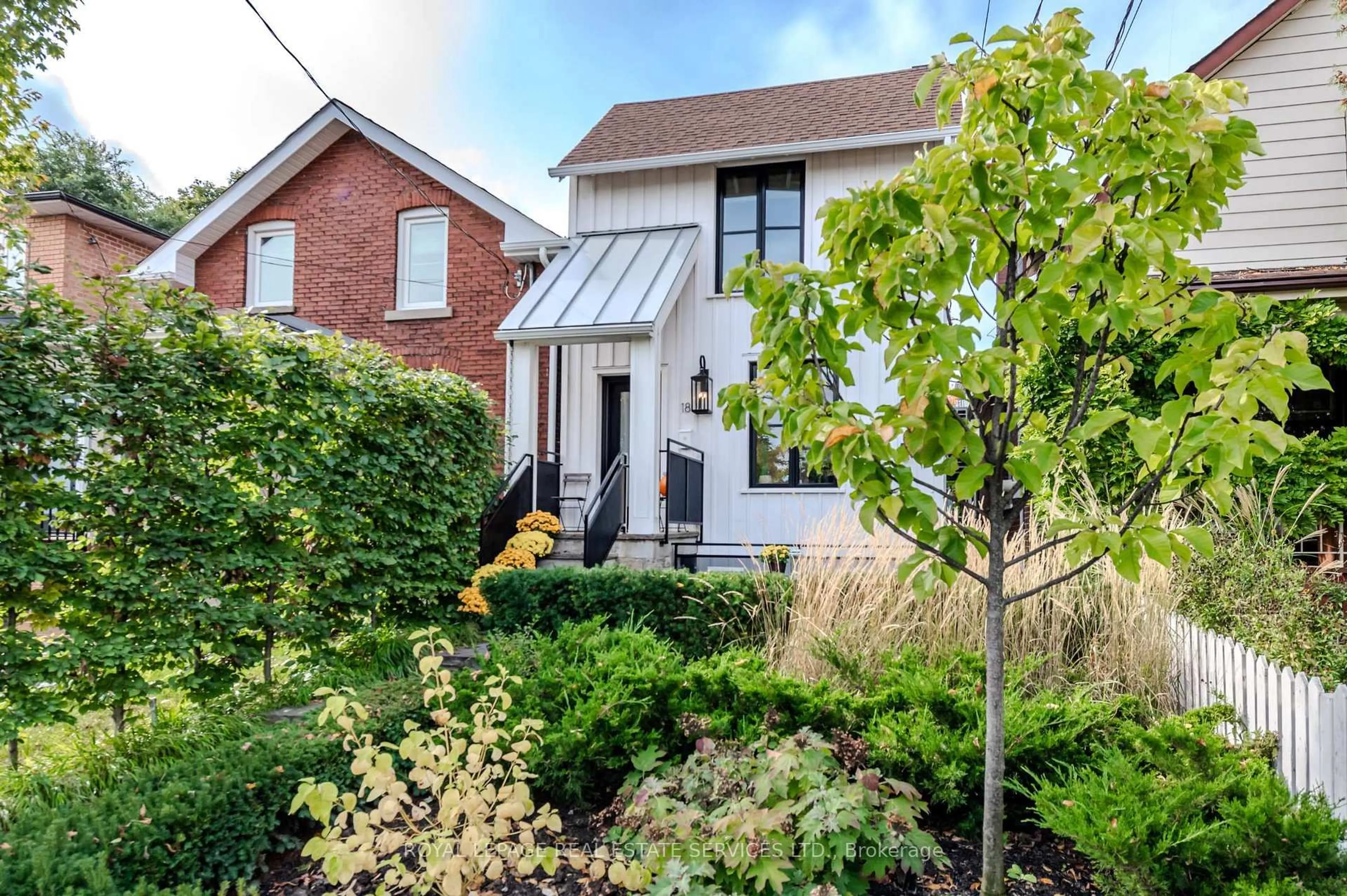 Home with brick exterior material, street for 18 Milton St, Toronto Ontario M8Y 2X5