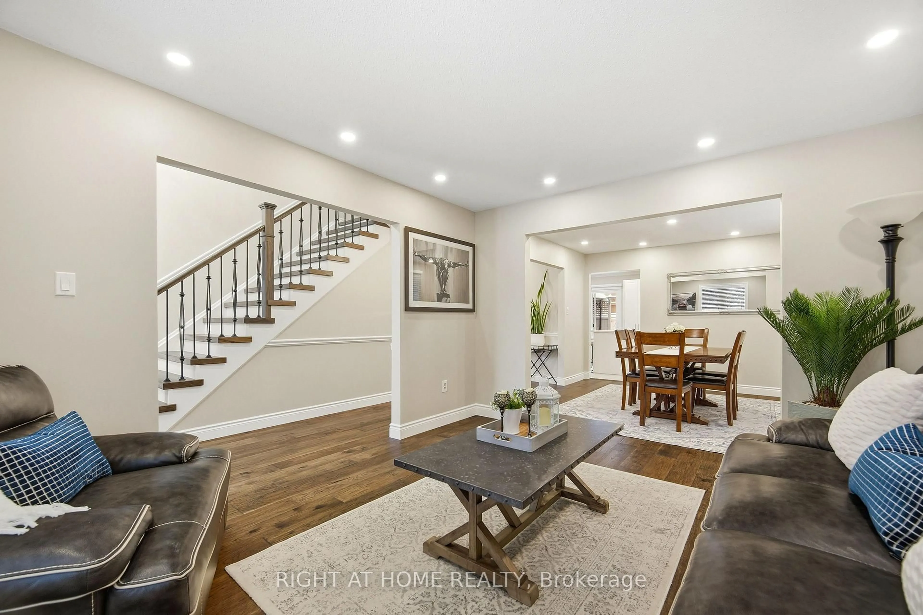 Unknown for 2072 Headon Rd, Burlington Ontario L7M 4G3