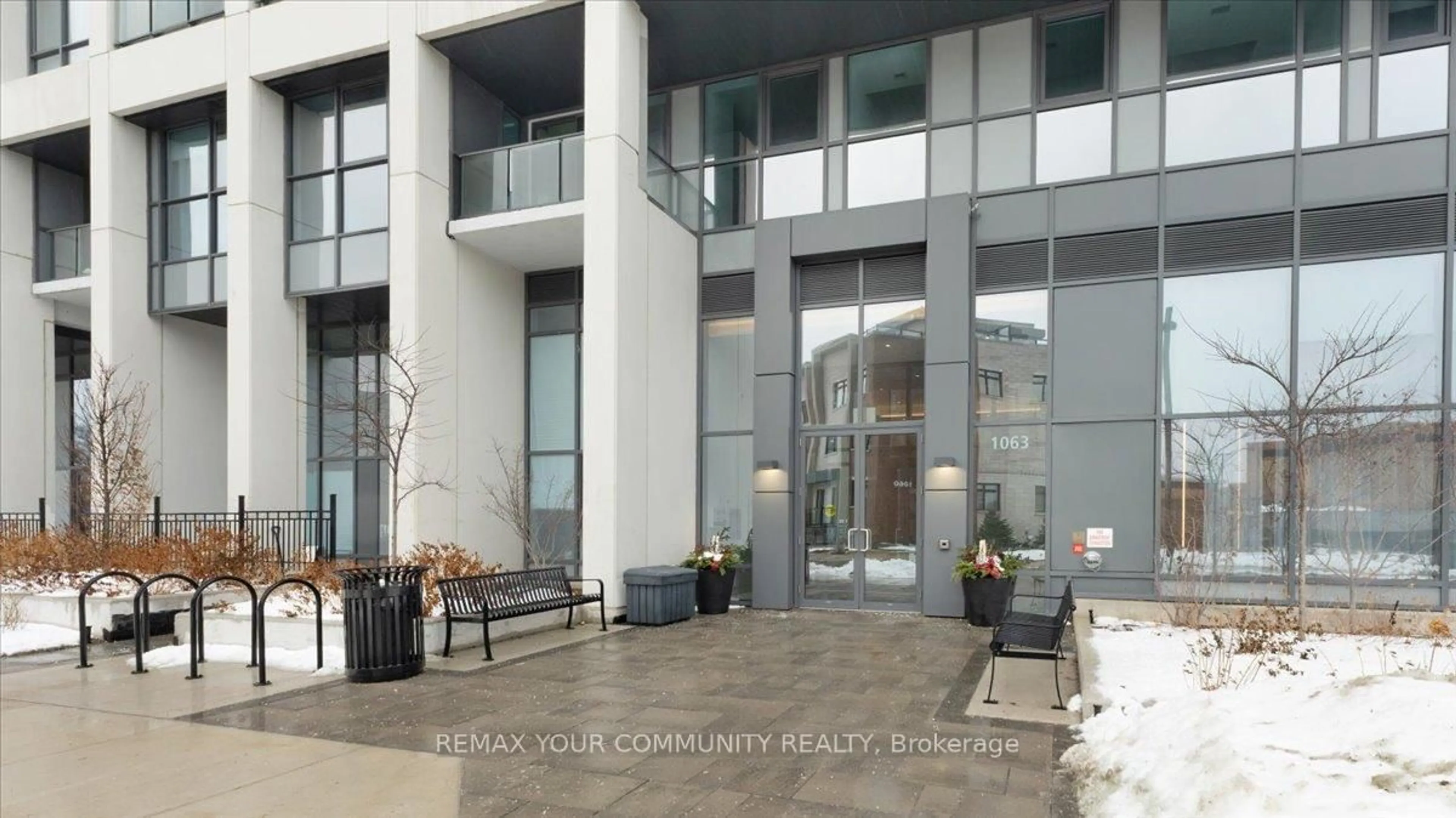 Unknown for 1063 Douglas McCurdy Common Circ #1202, Mississauga Ontario L5L 3H9