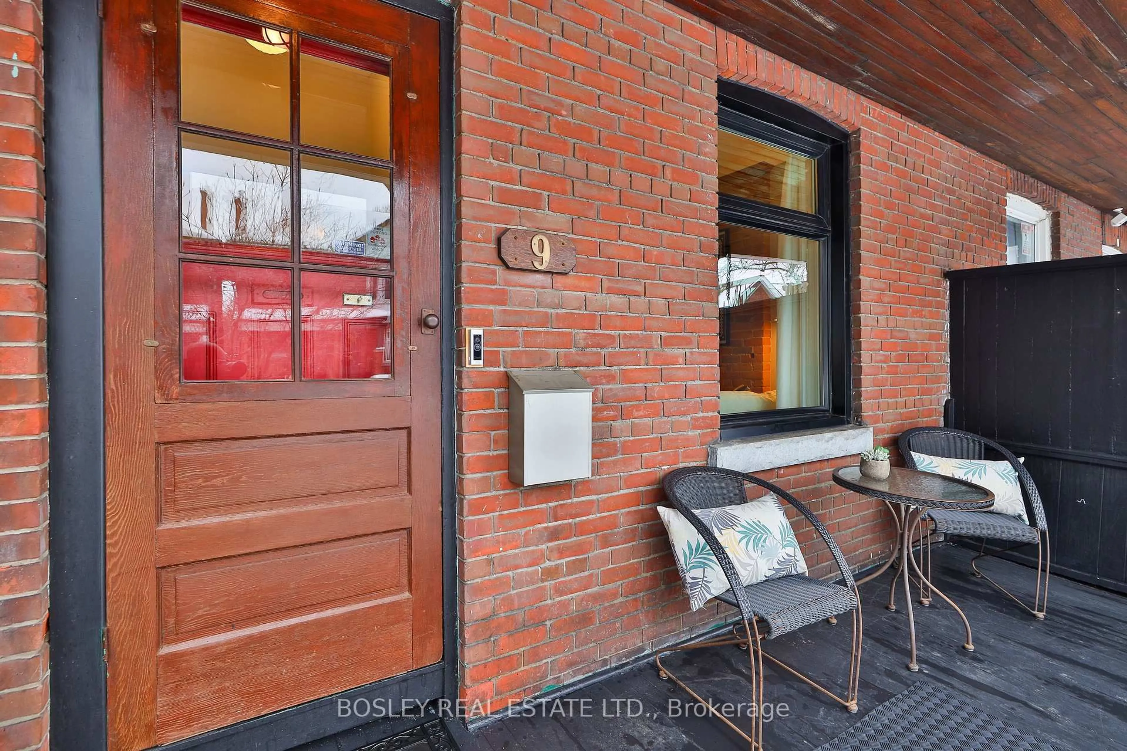 Unknown for 9 Westminster Ave, Toronto Ontario M6R 1N3