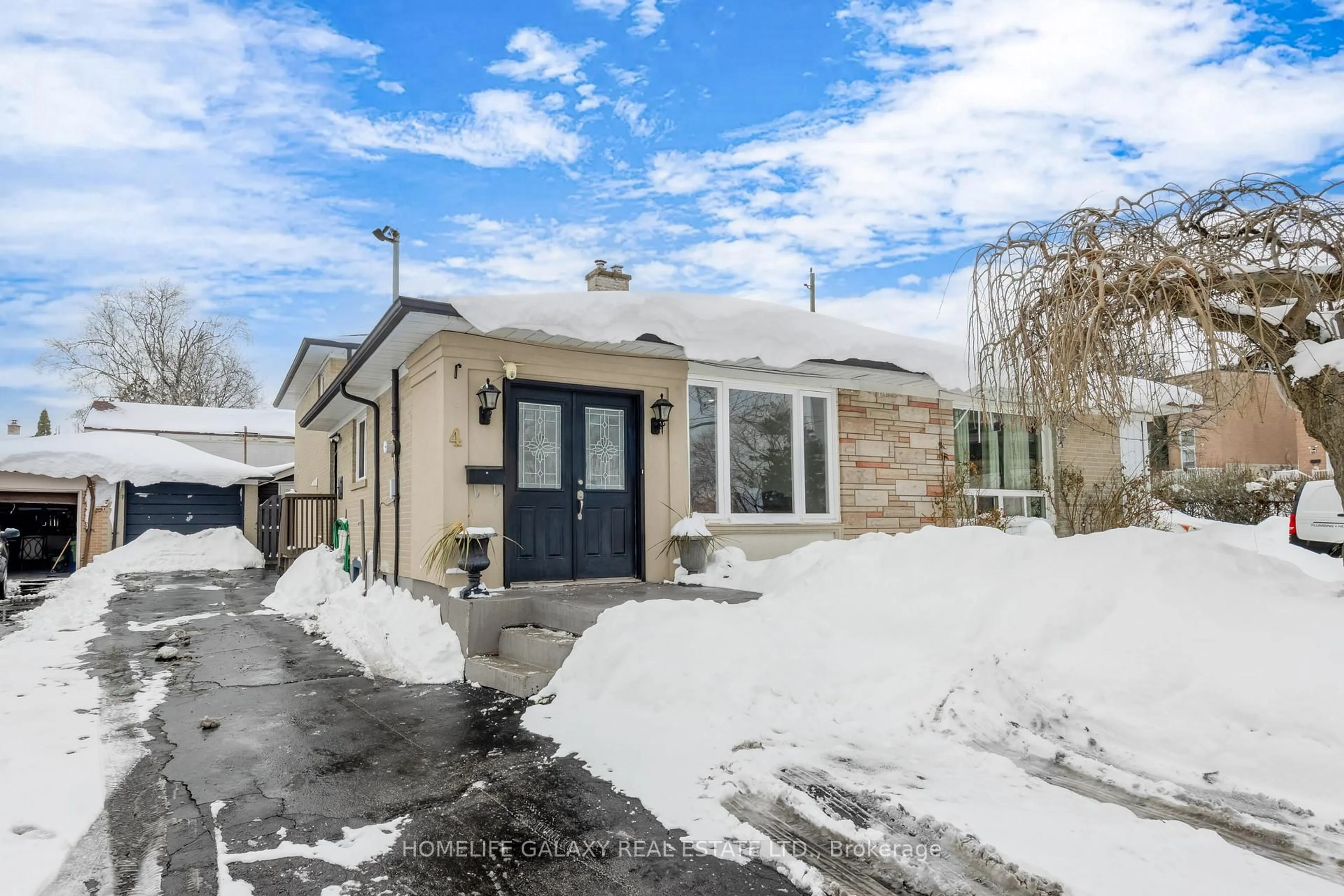 Unknown for 4 Frankton Cres, Toronto Ontario M3J 1C1