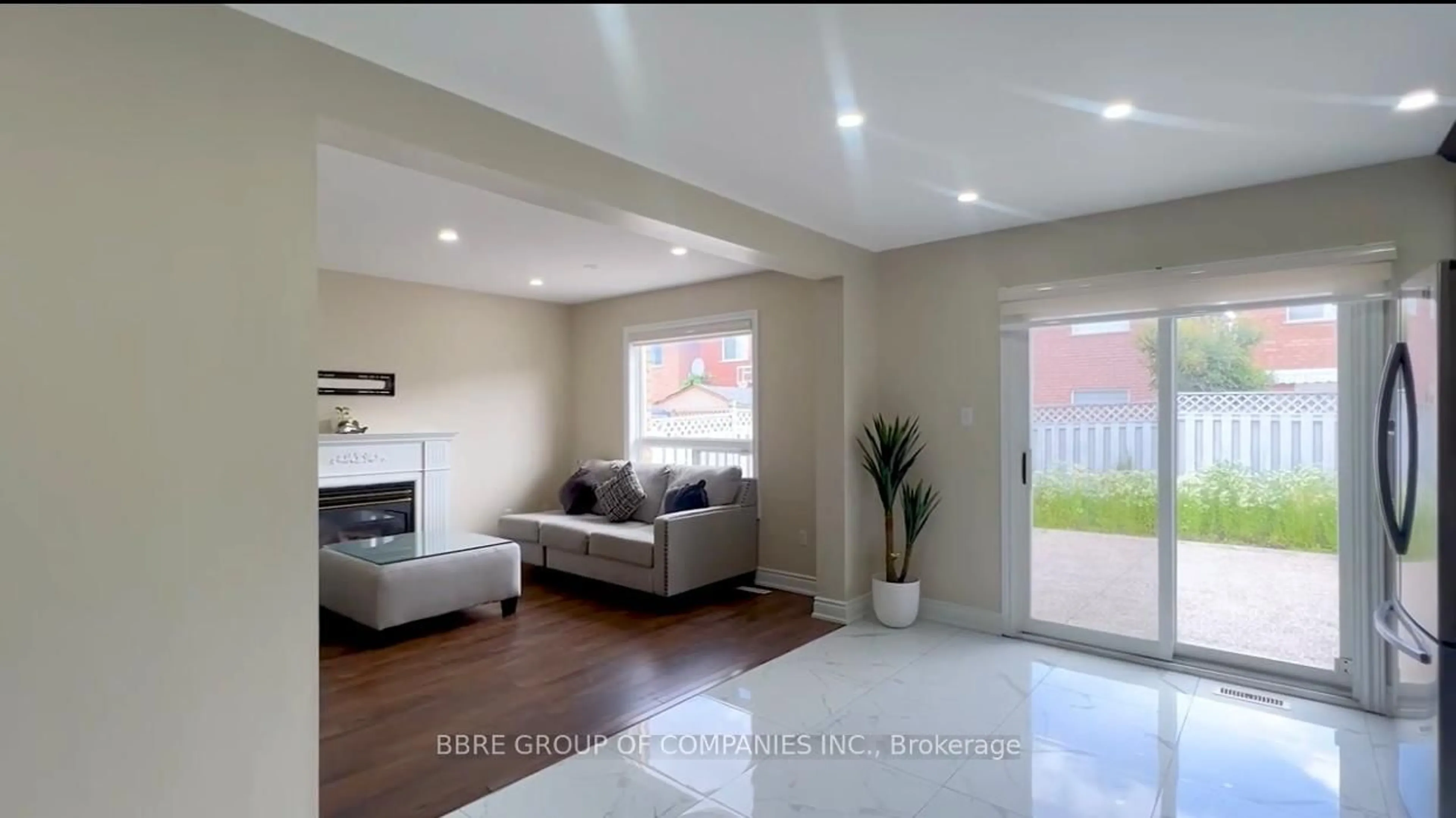 Living room with furniture, unknown for 25 Golden Eagle Rd, Brampton Ontario L6R 1Z4