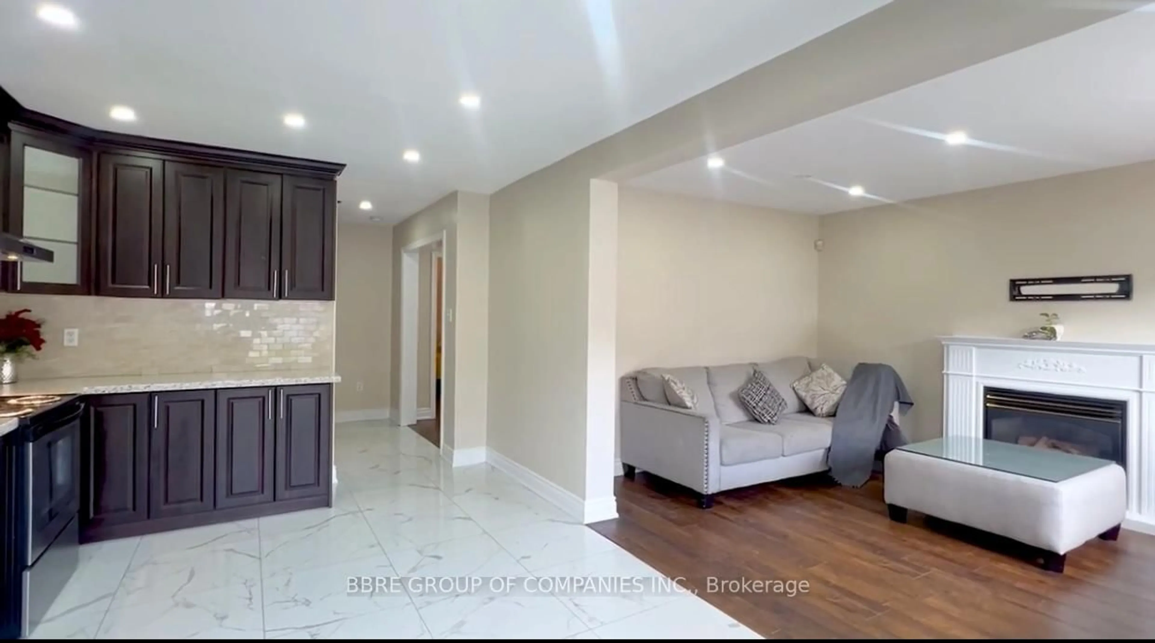 Living room with furniture, unknown for 25 Golden Eagle Rd, Brampton Ontario L6R 1Z4