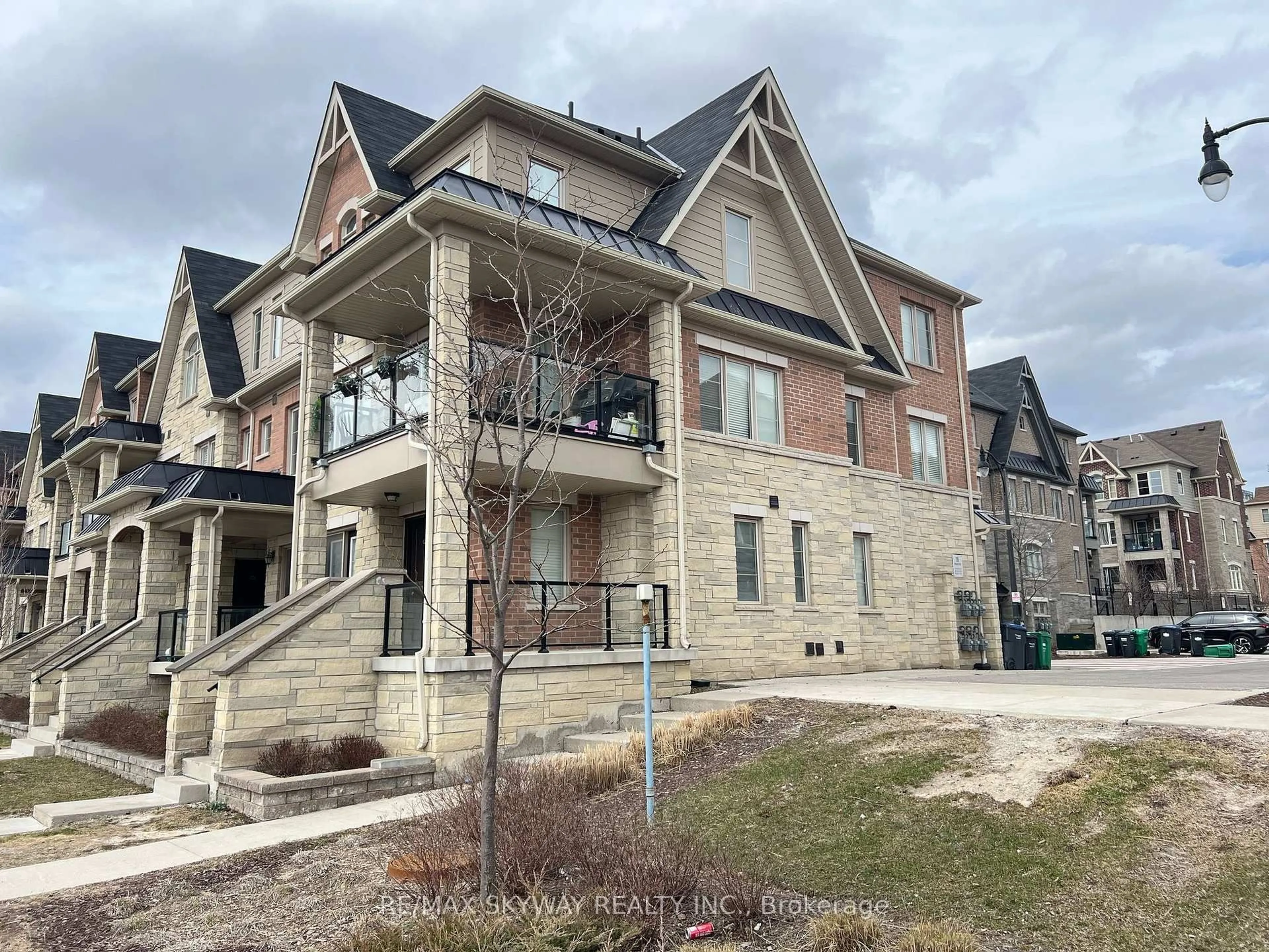 Home with brick exterior material, building for 200 Veterans Dr #103, Brampton Ontario L7A 4S6