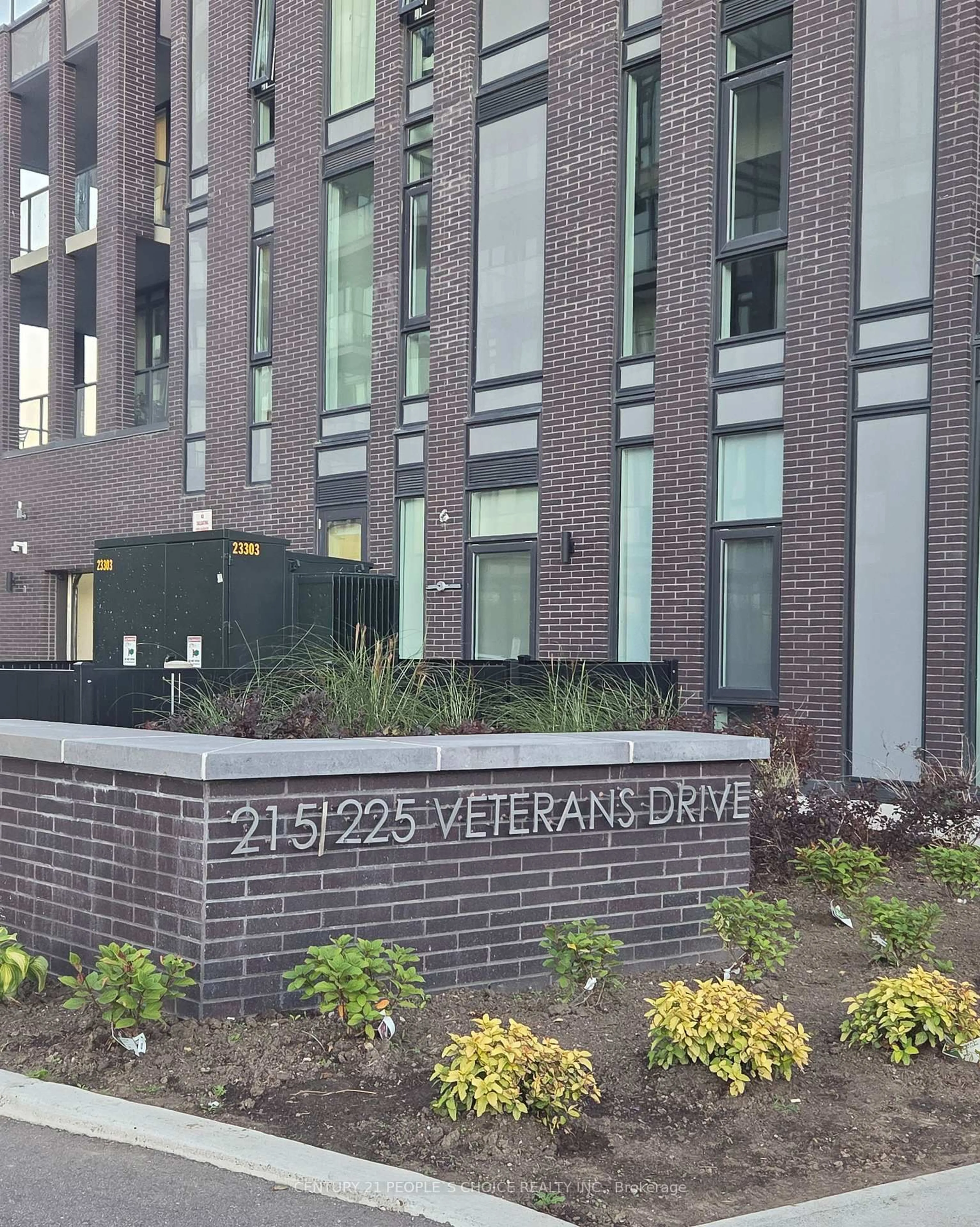 Indoor foyer for 225 Veterans Dr #1203, Brampton Ontario L7A 5L7