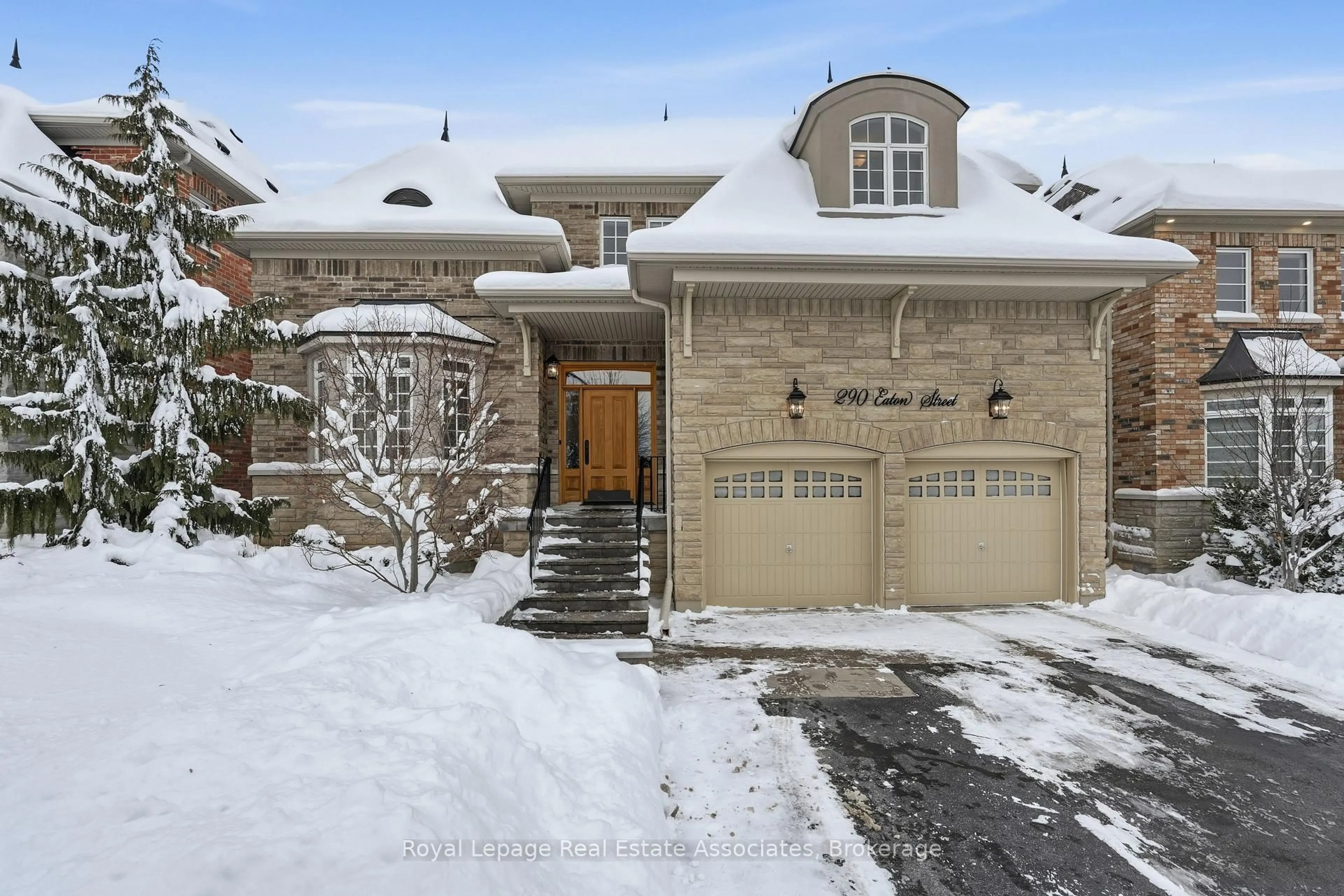 Unknown for 290 Eaton St, Halton Hills Ontario L7G 6N8