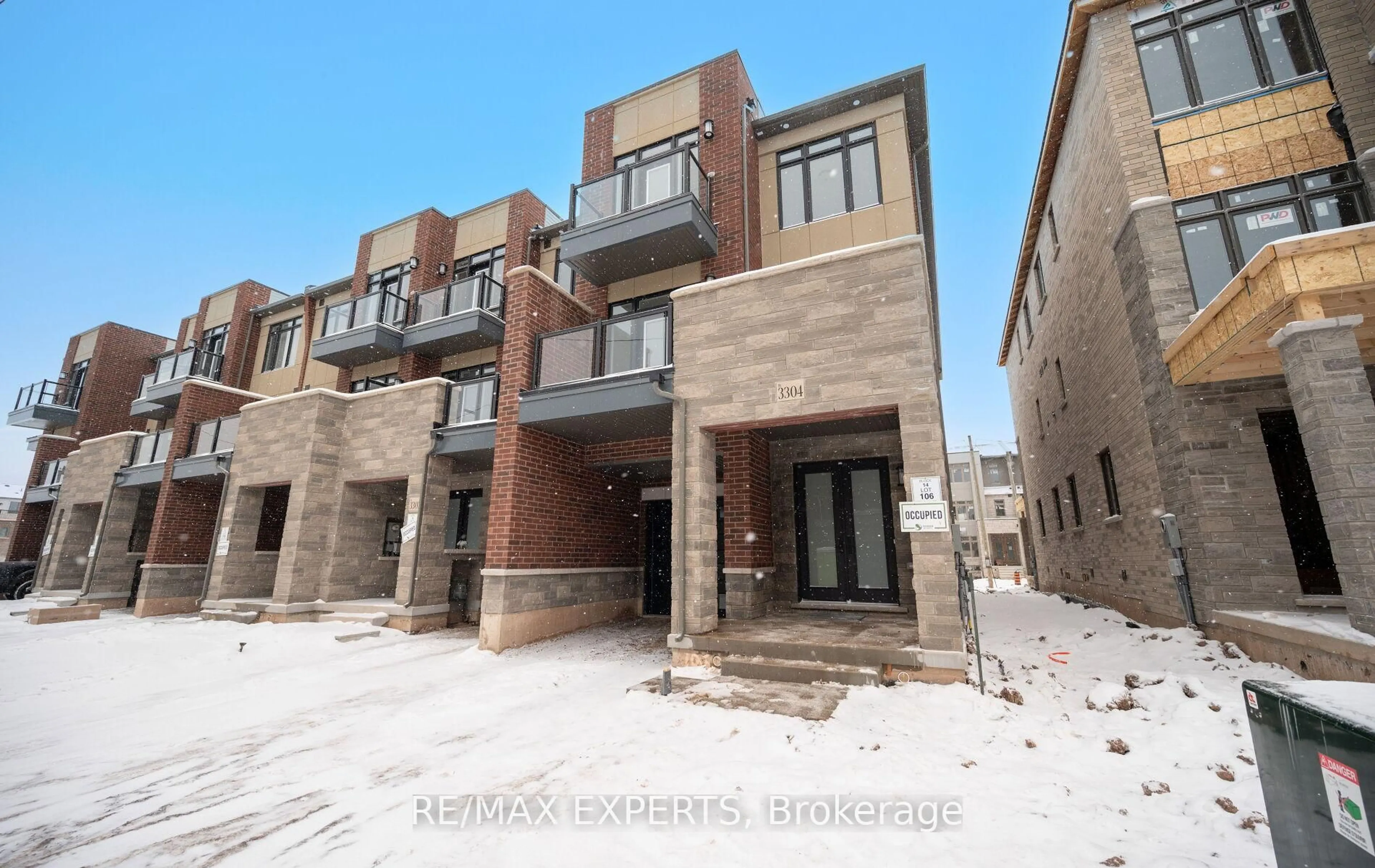 Home with brick exterior material, building for 3304 Azam Way, Oakville Ontario L6M 4K1