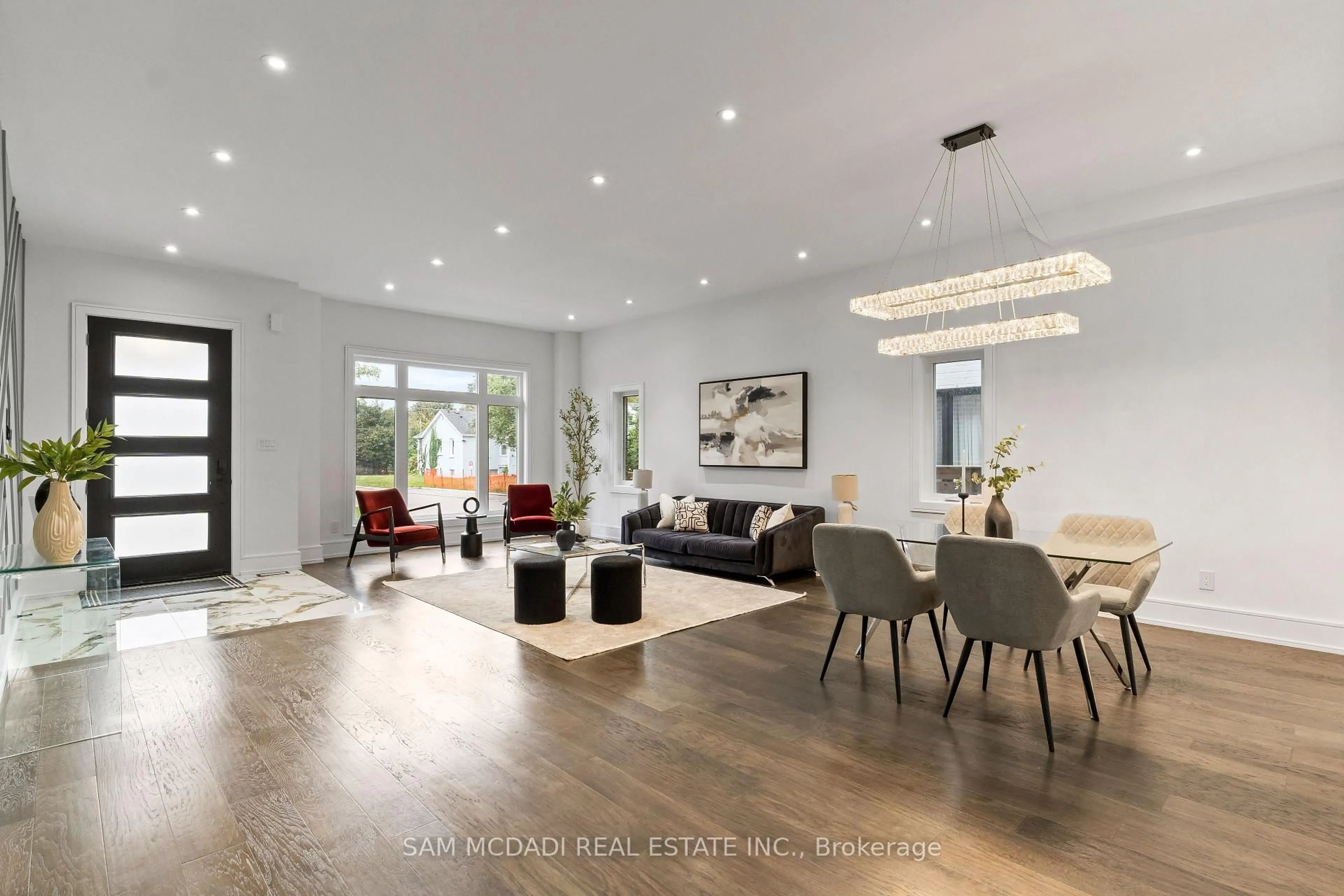 Living room with furniture, wood/laminate floor for 193 Mateo Pl, Mississauga Ontario L5A 0A5