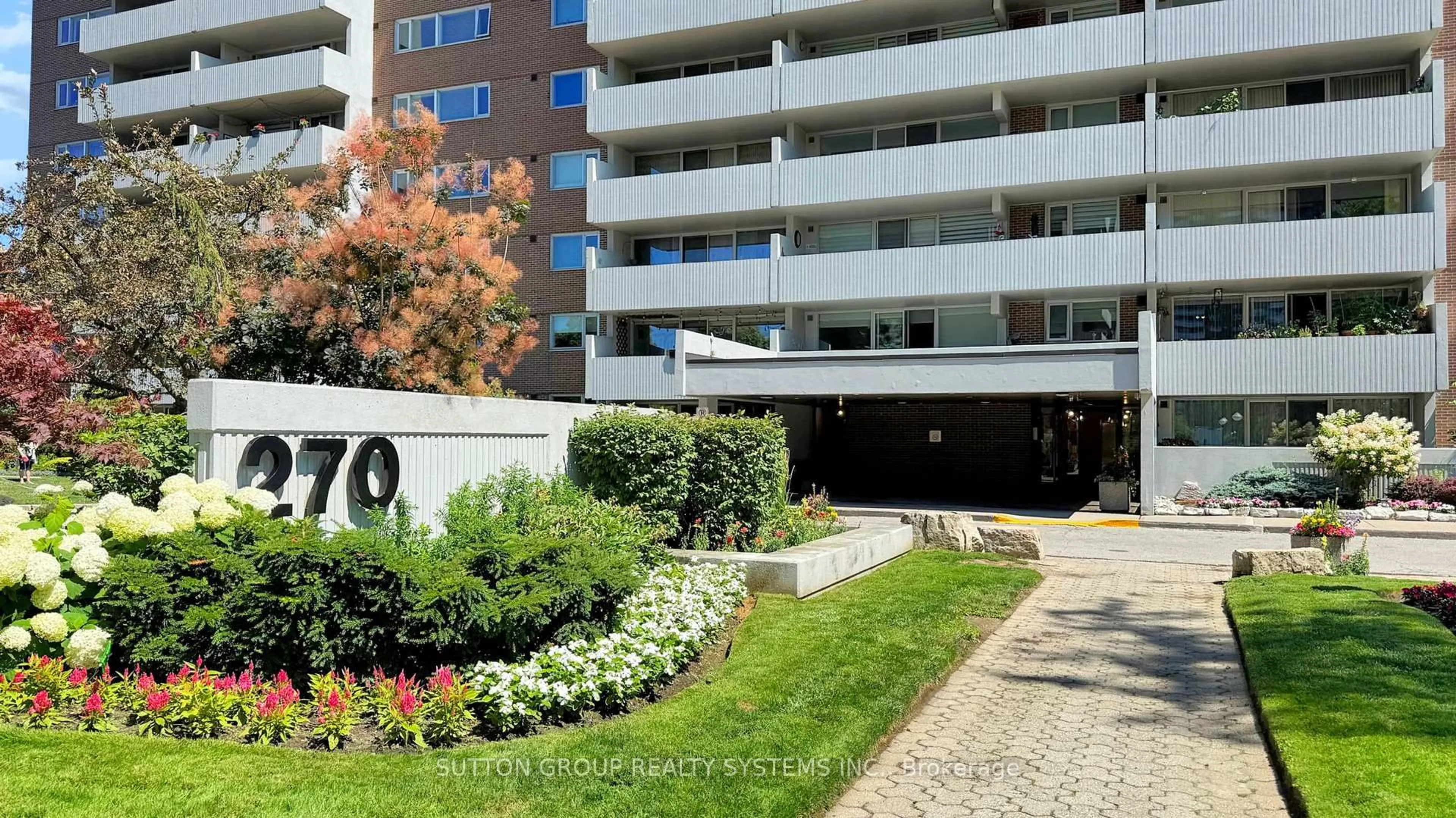 Patio, street for 270 Scarlett Rd #813, Toronto Ontario M6N 4X7