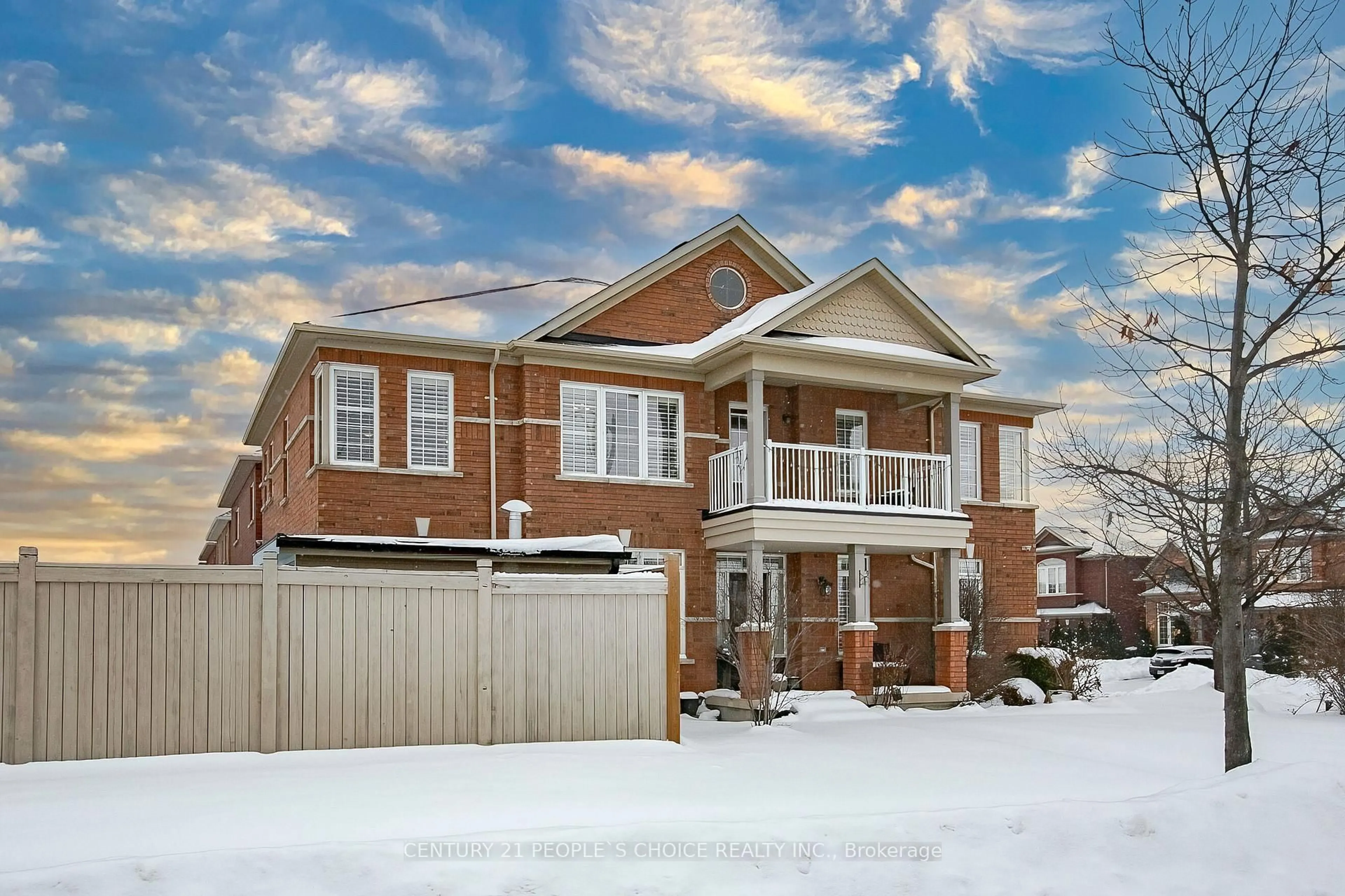 Home with brick exterior material, street for 33 Accent Circ, Brampton Ontario L7A 0L3