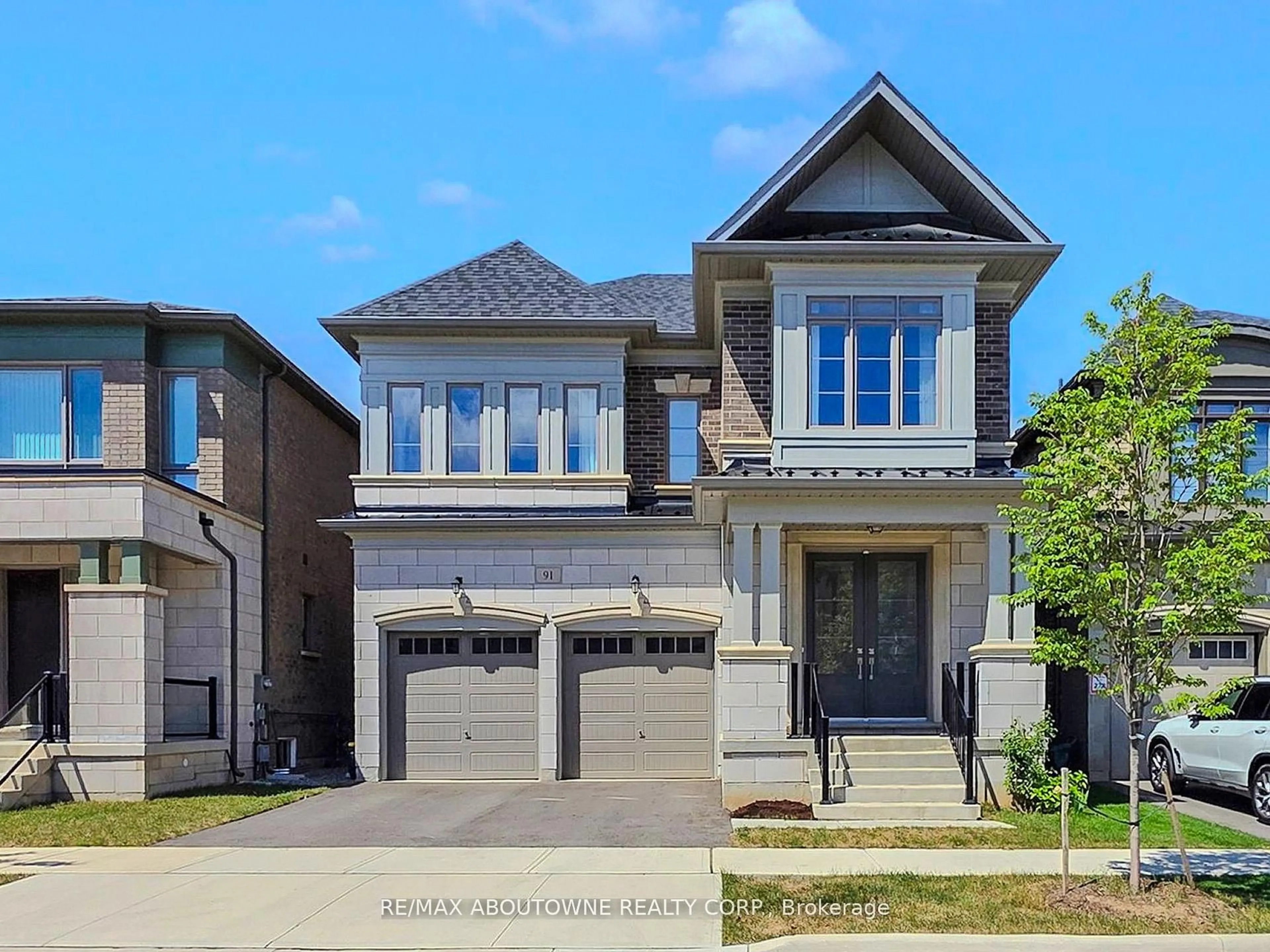 Home with brick exterior material, street for 91 Hallaran Rd, Oakville Ontario L6H 0Z9