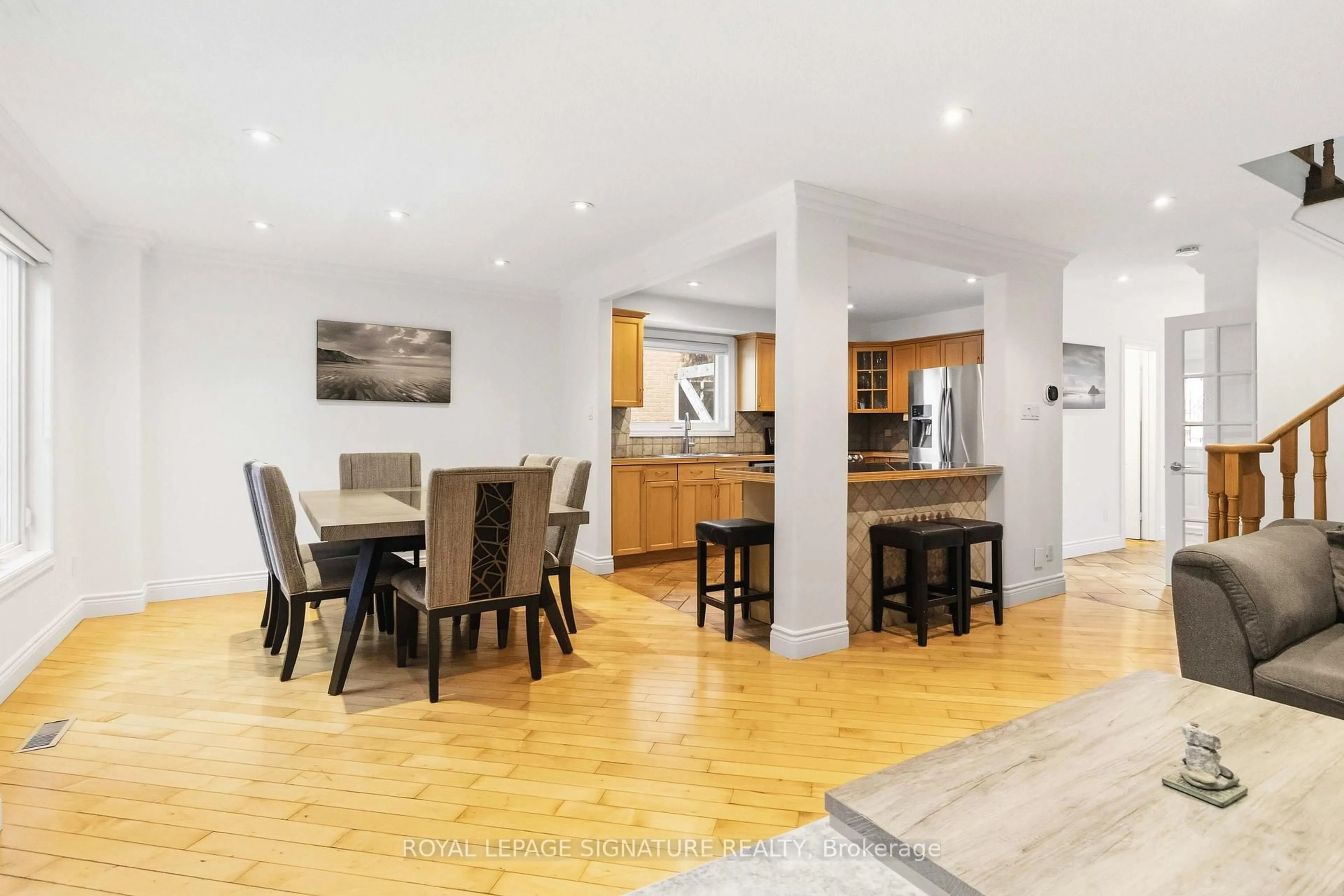 Unknown for 4281 Torino Cres, Mississauga Ontario L4W 3T4