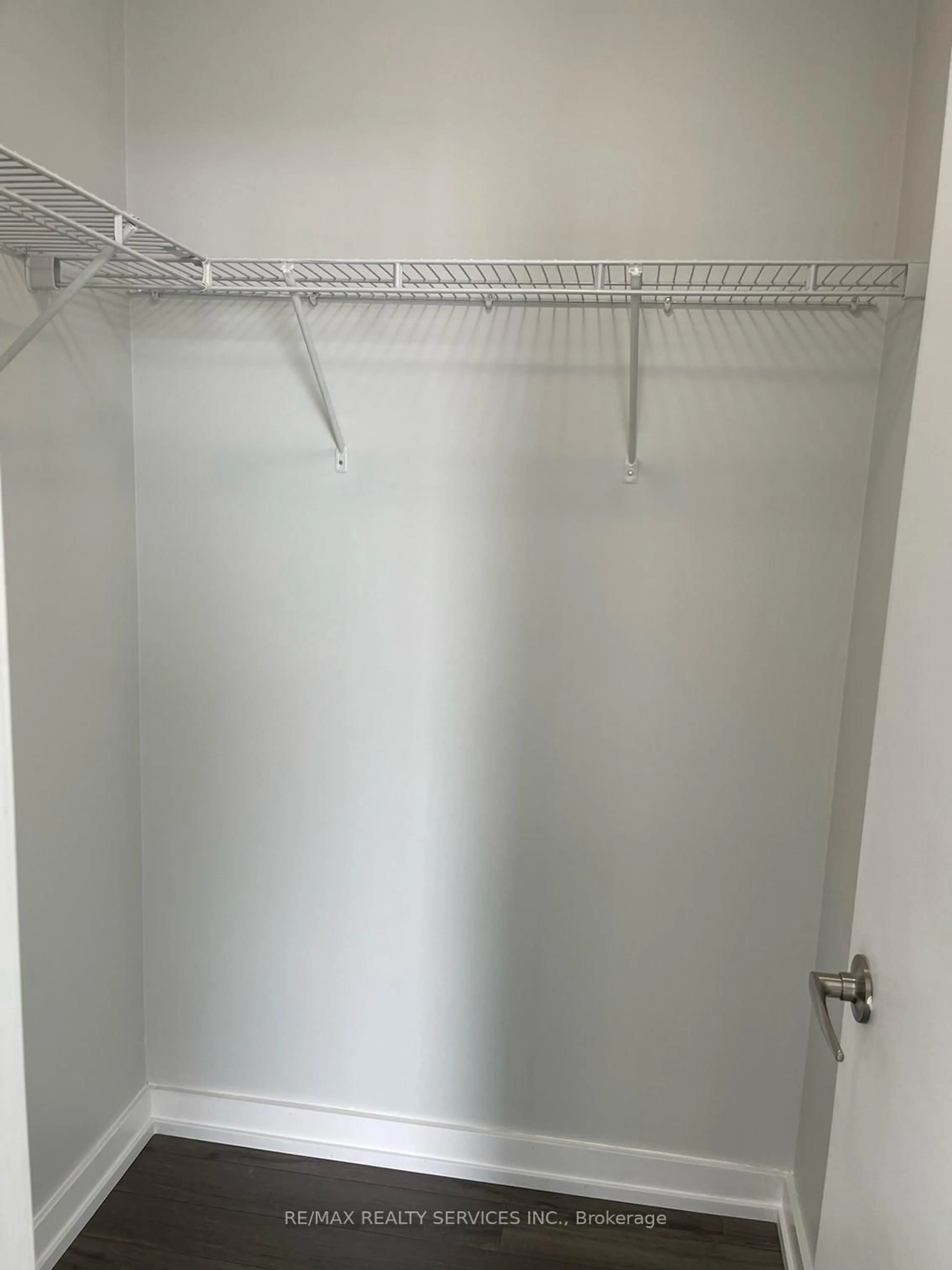 Storage room or clothes room or walk-in closet for 4099 Brickstone Mews #1806, Mississauga Ontario L5B 3M8