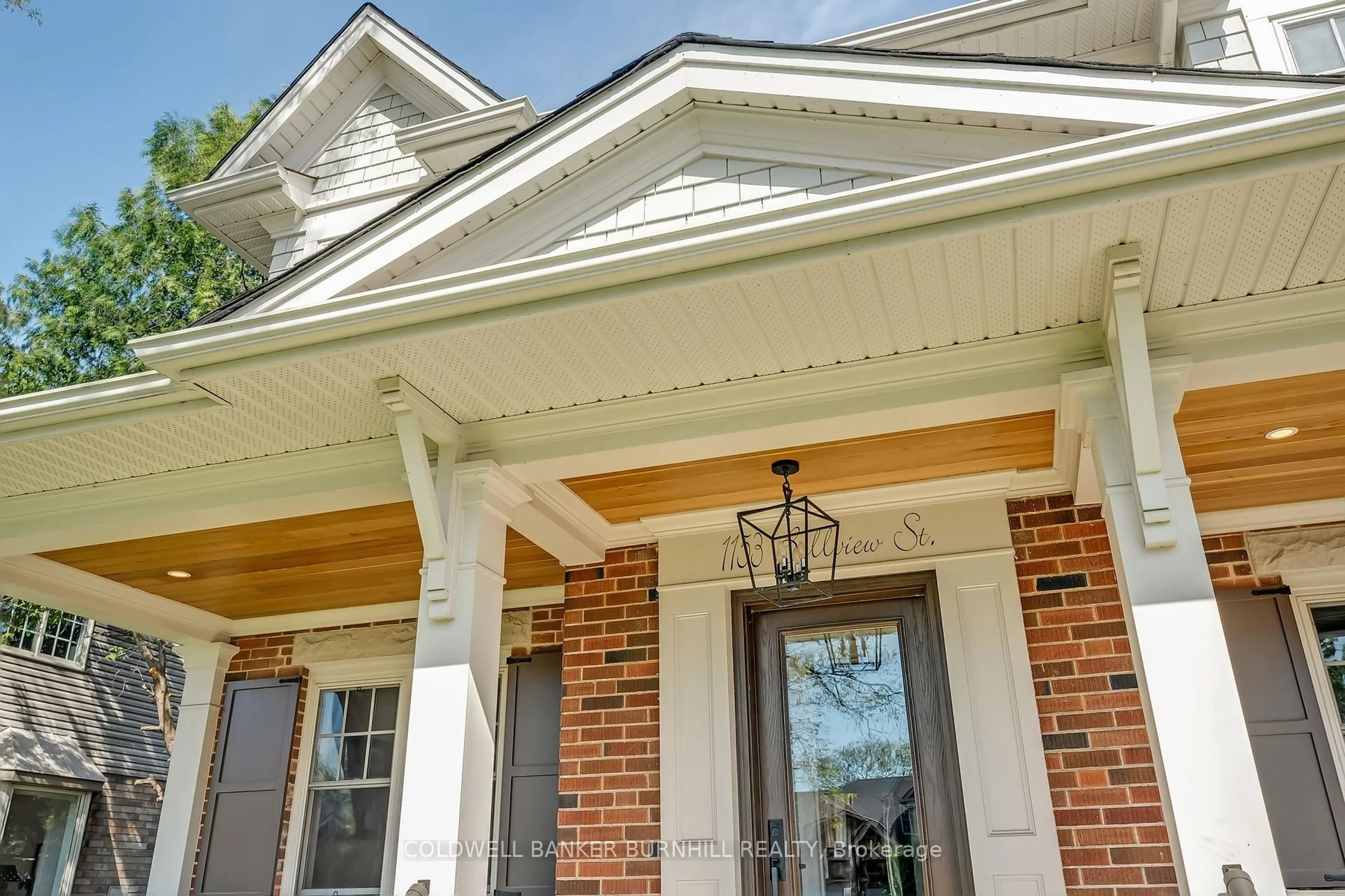 Home with brick exterior material, street for 1153 BELLVIEW St, Burlington Ontario L7S 1C6