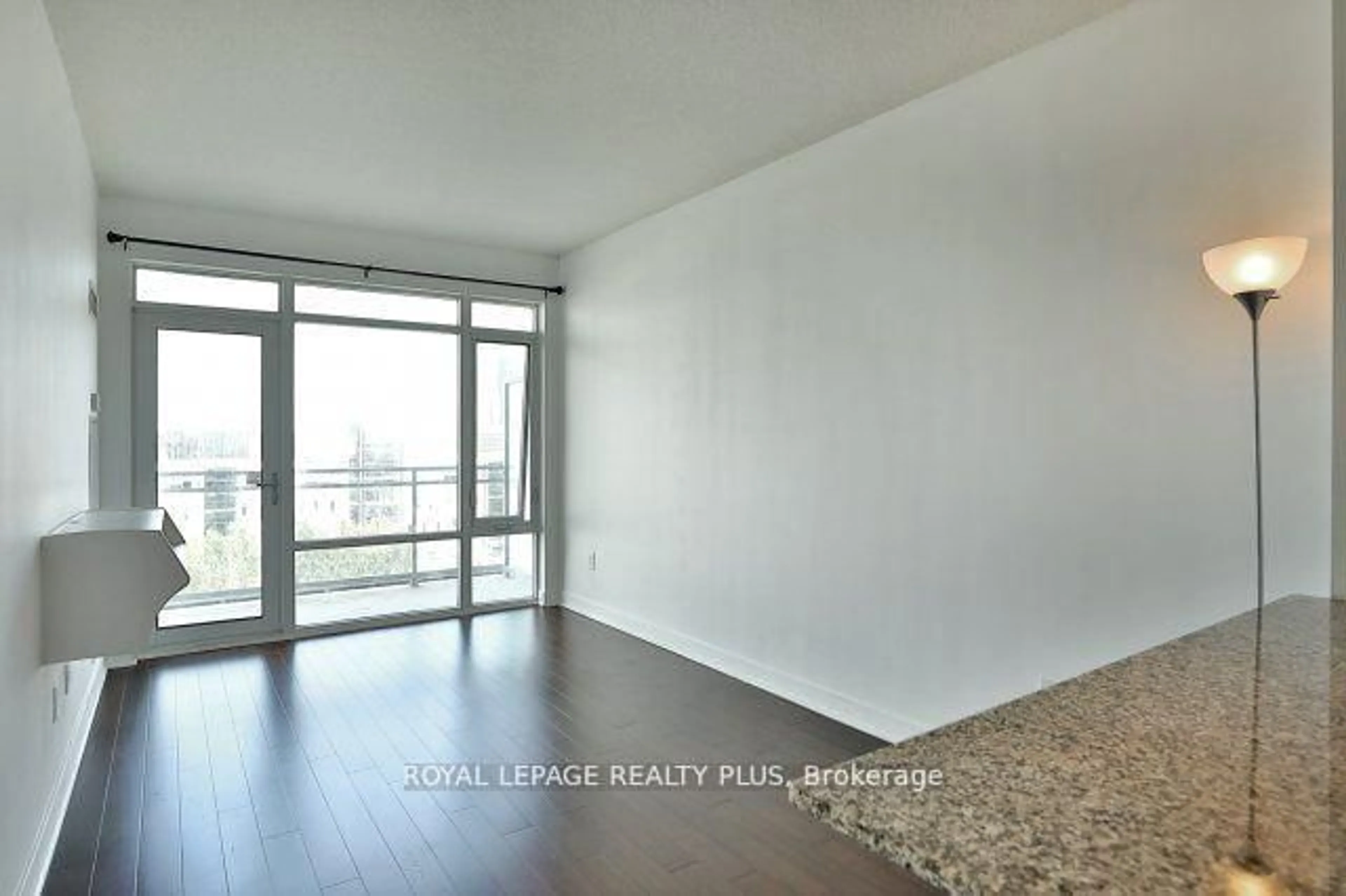 A pic of a room for 360 Square One Dr #812, Mississauga Ontario L5B 0G7