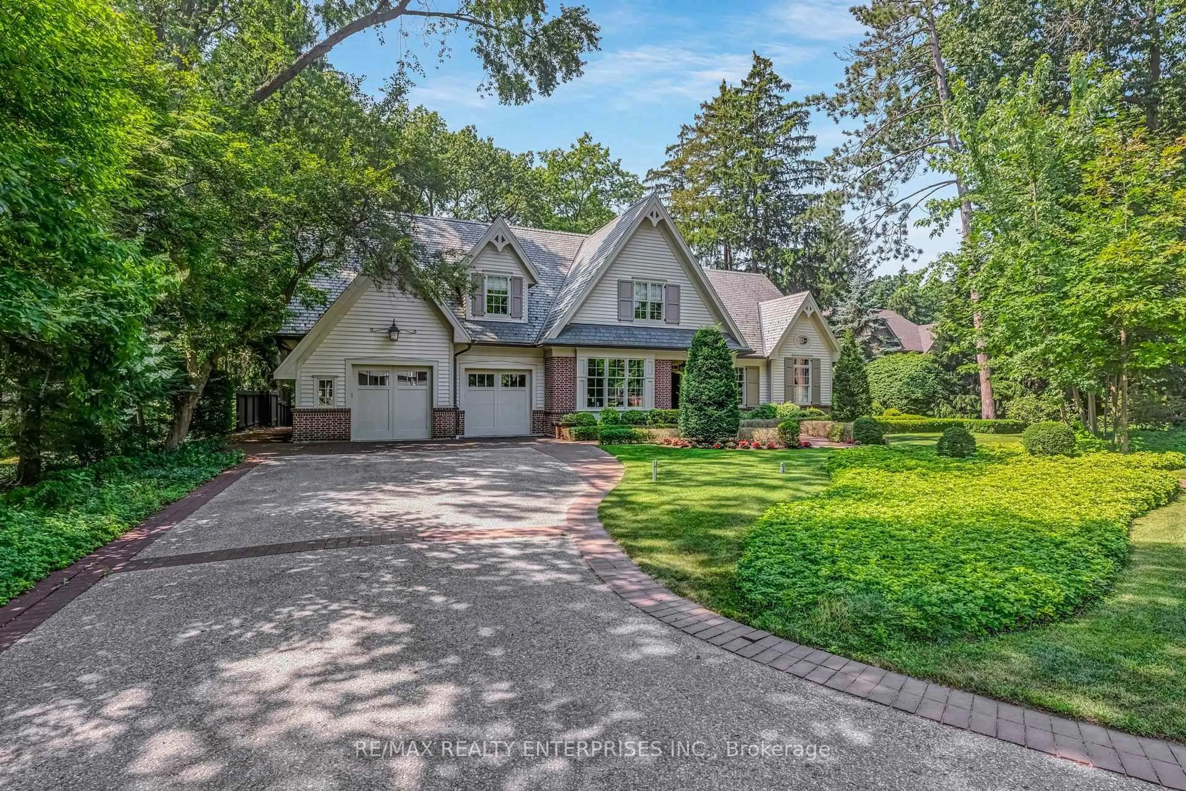 Unknown for 190 Donnelly Dr, Mississauga Ontario L5G 2M4