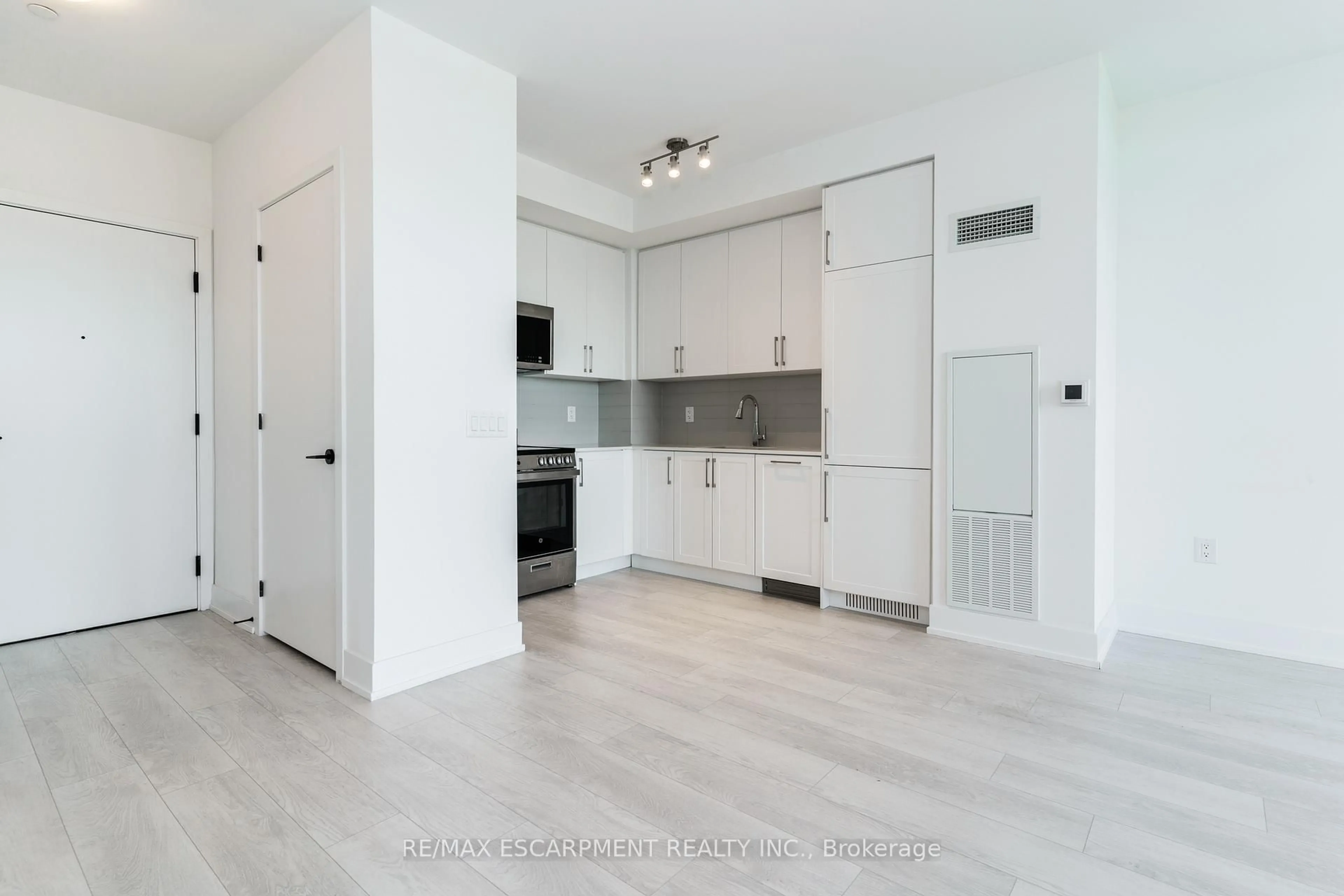 Unknown for 2450 Old Bronte Rd #614, Oakville Ontario L6M 4J2